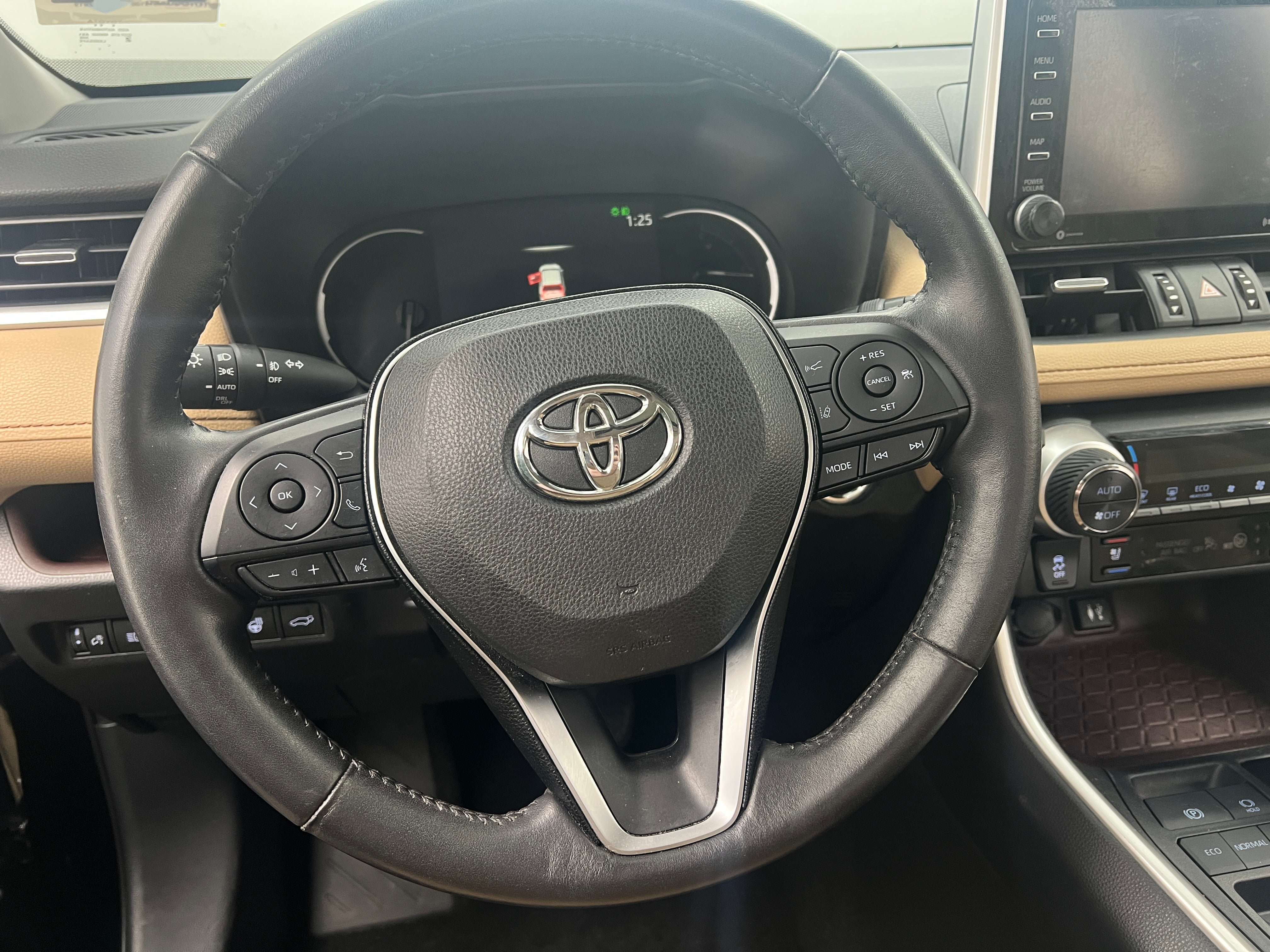 2019 Toyota RAV4 Limited 4