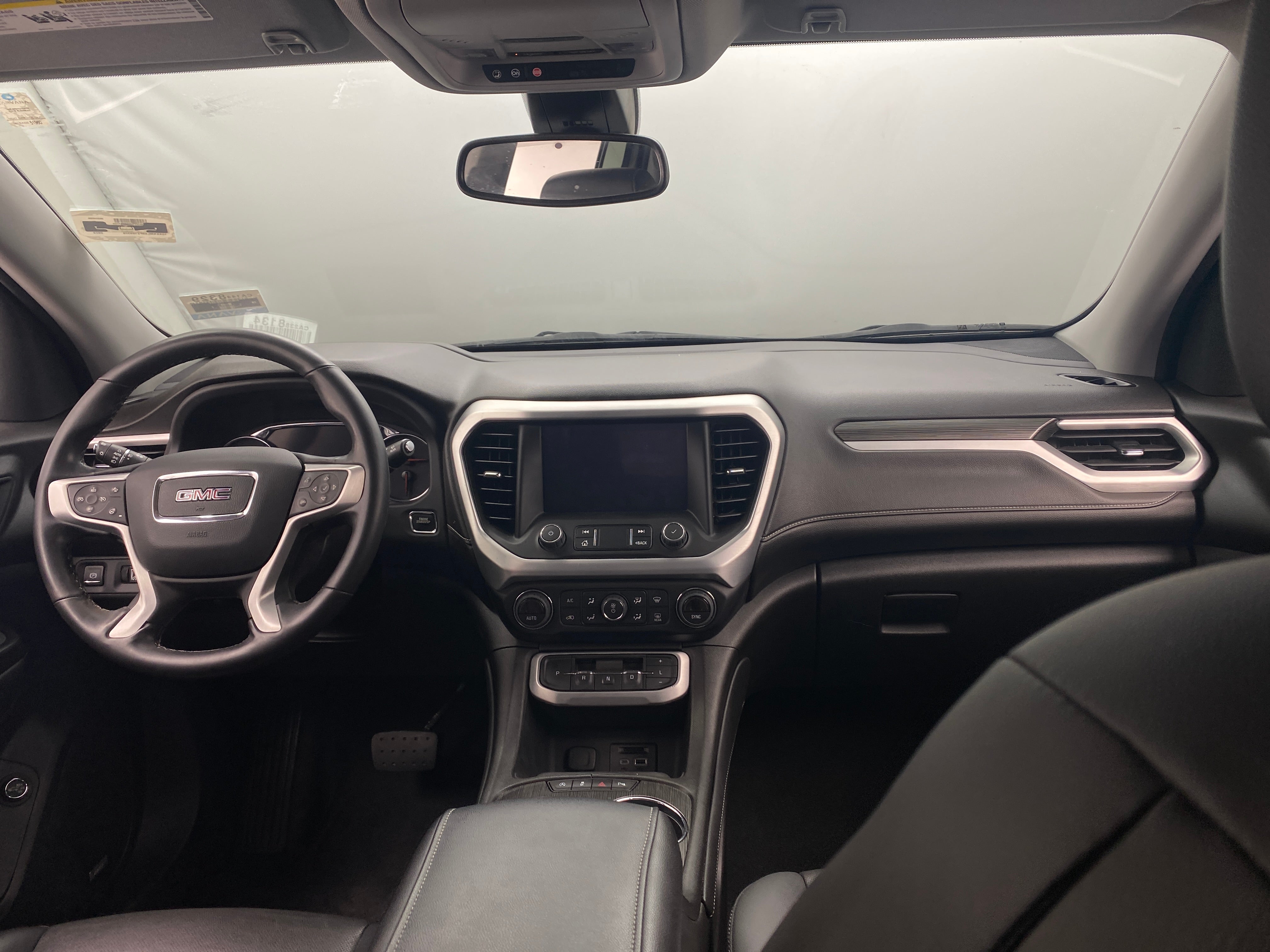 2023 GMC Acadia SLT 2