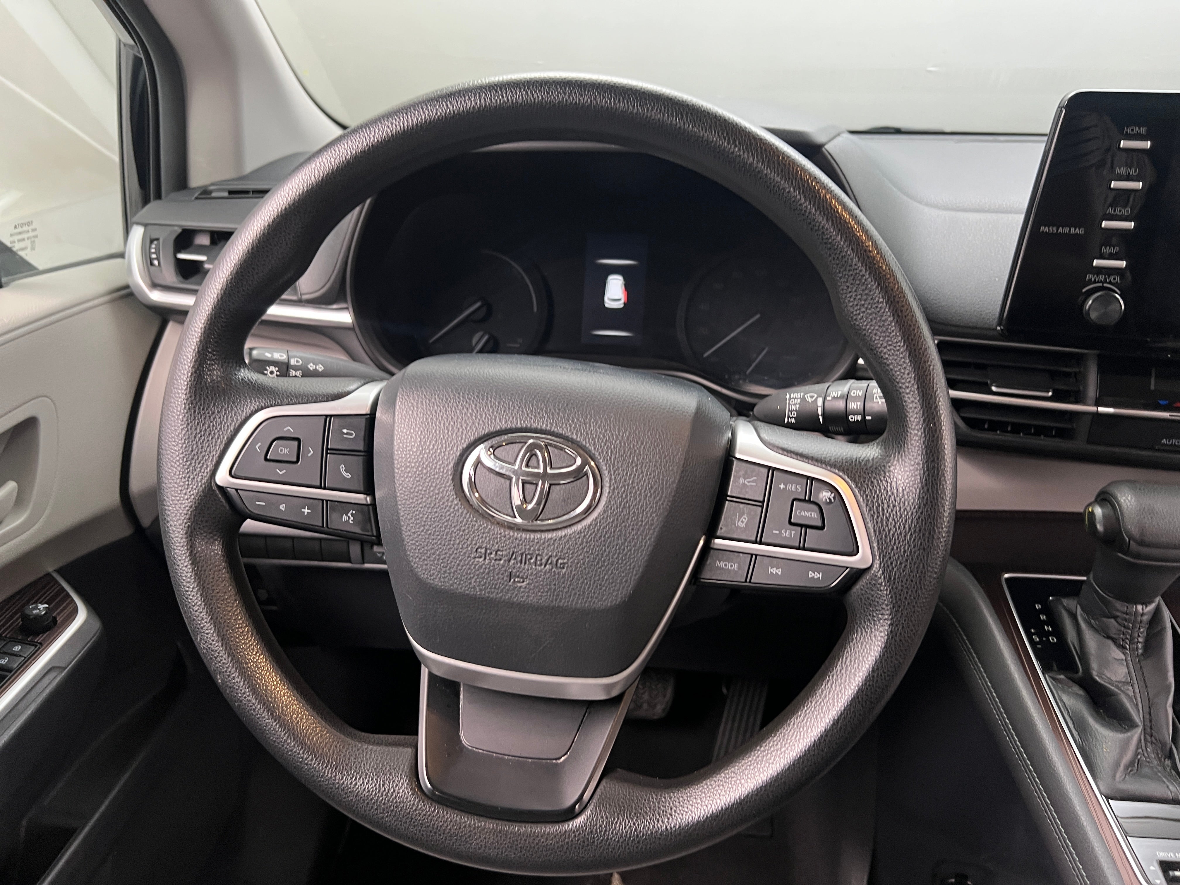 2021 Toyota Sienna LE 5