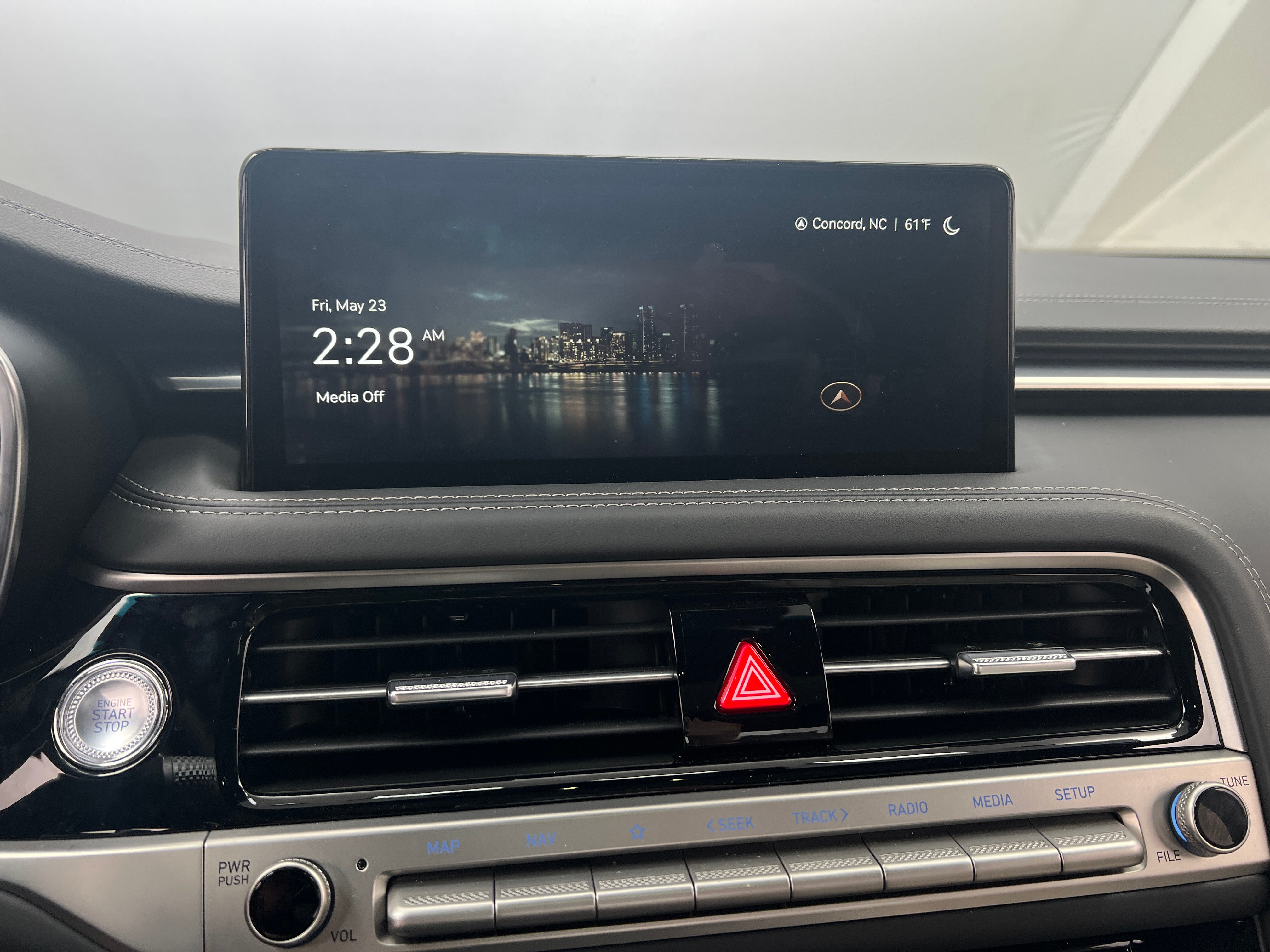 2024 Genesis G70 Sport Advanced 4