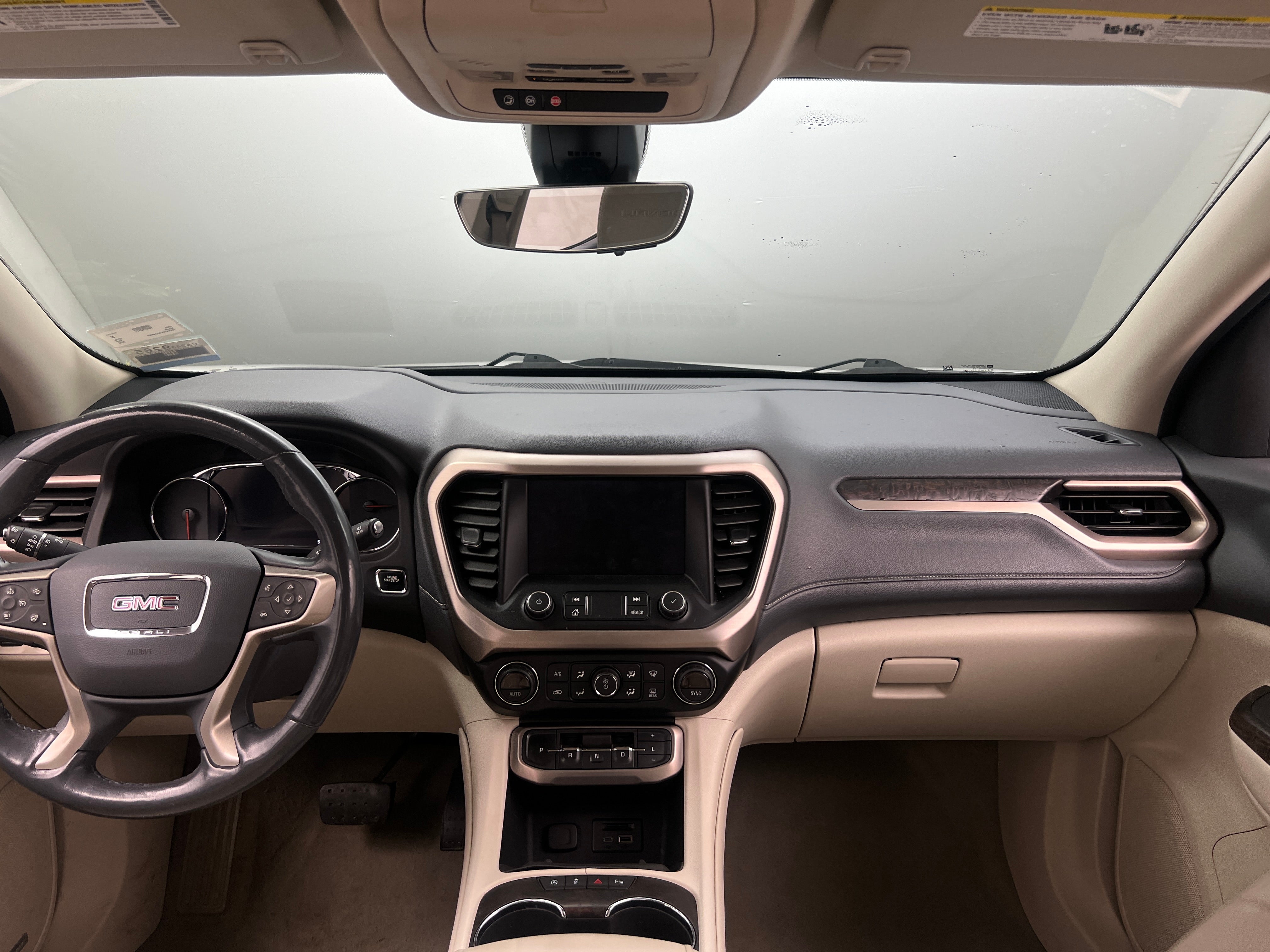 2020 GMC Acadia Denali 2