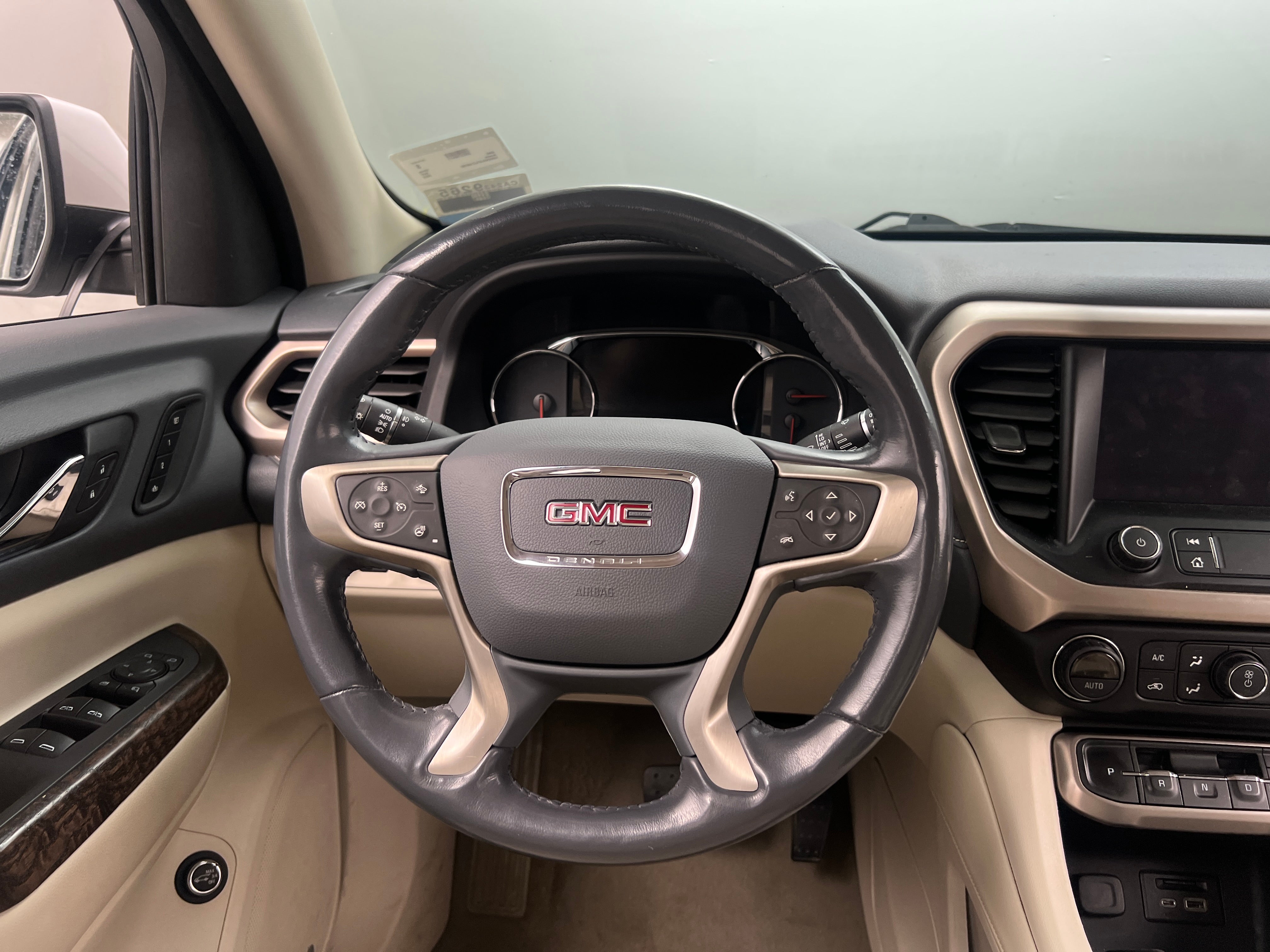2020 GMC Acadia Denali 4