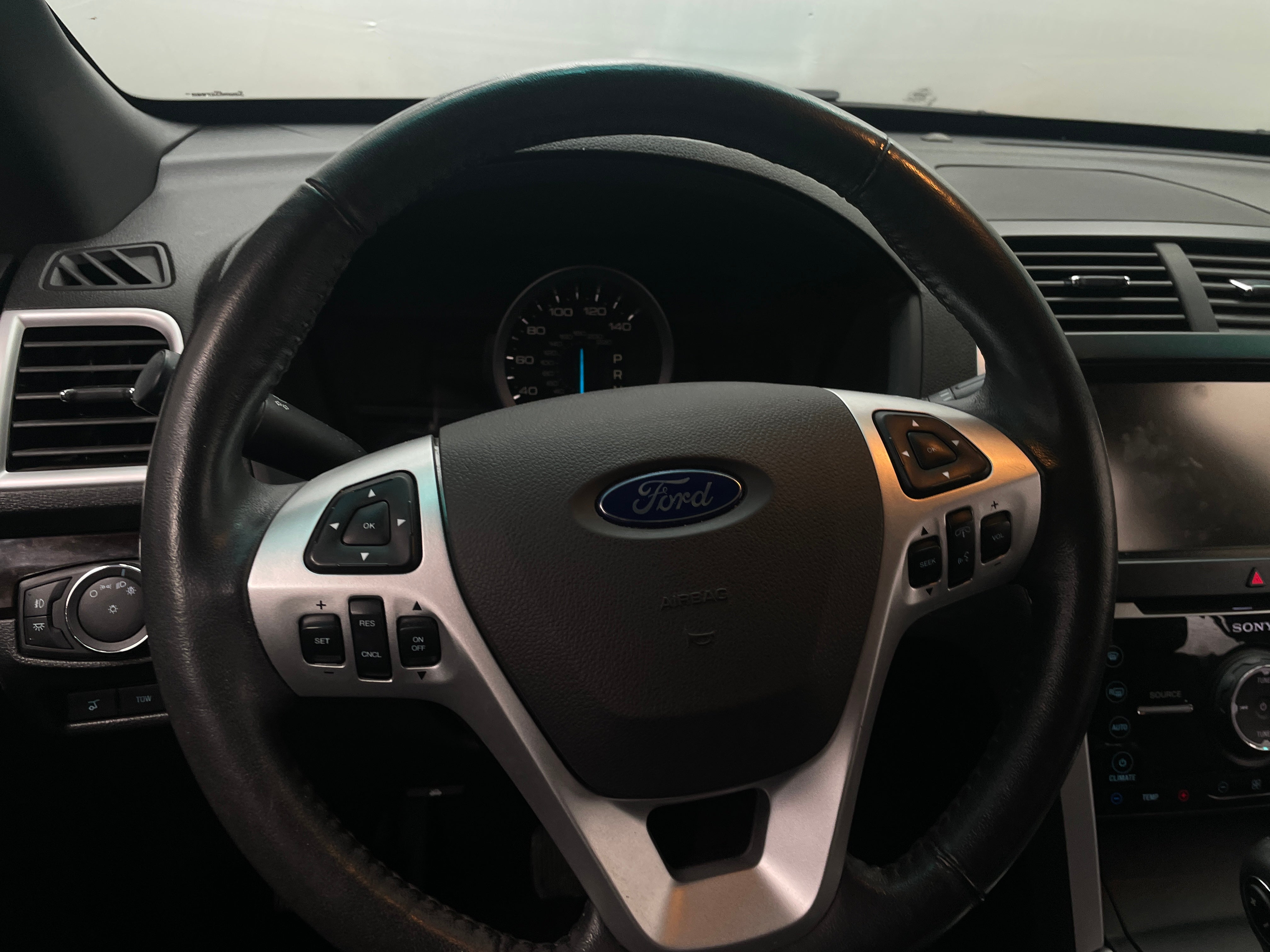 2015 Ford Explorer Limited 4