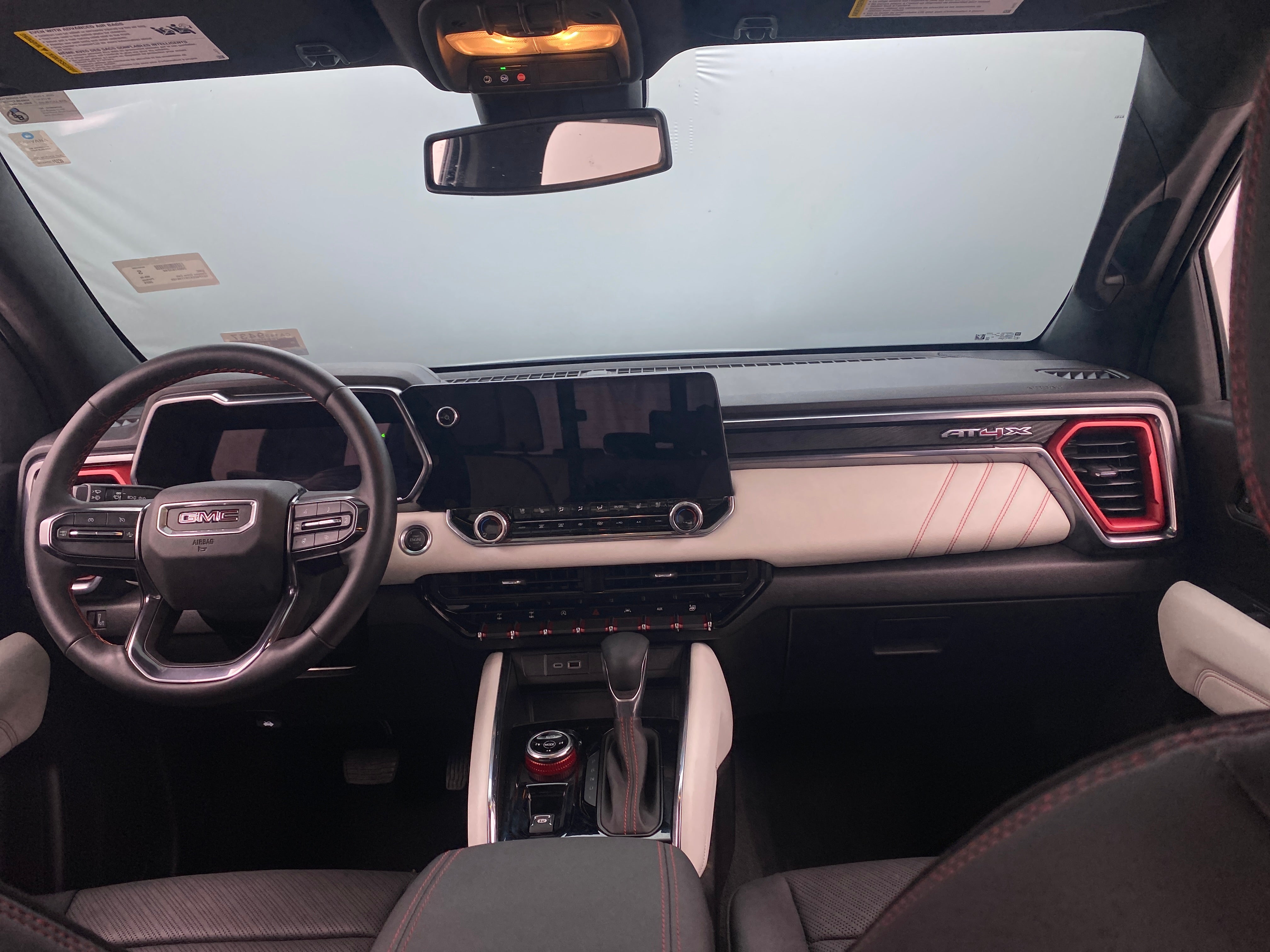 2024 GMC Canyon AT4X 2
