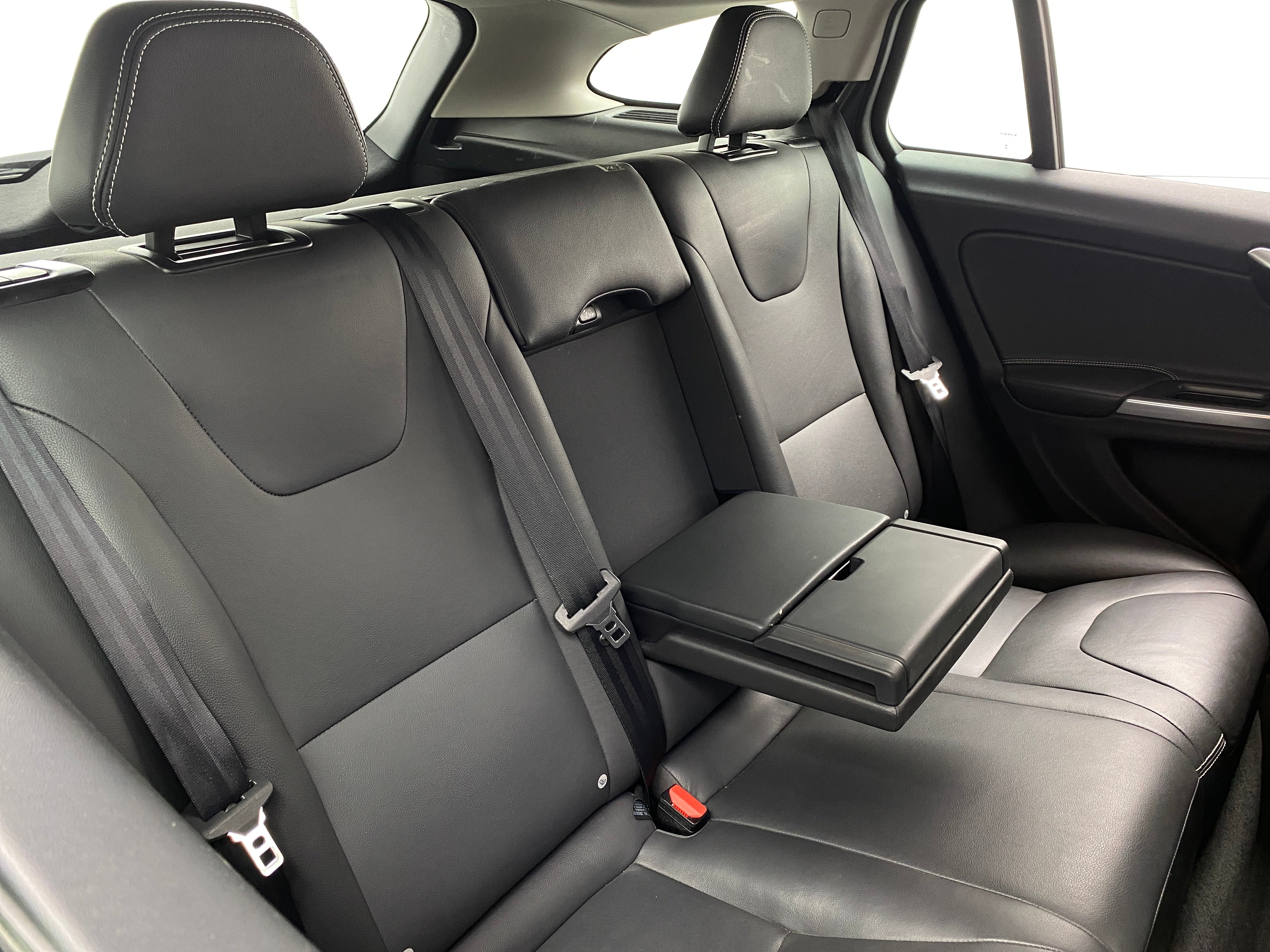 2018 Volvo V60 T5 Dynamic 5