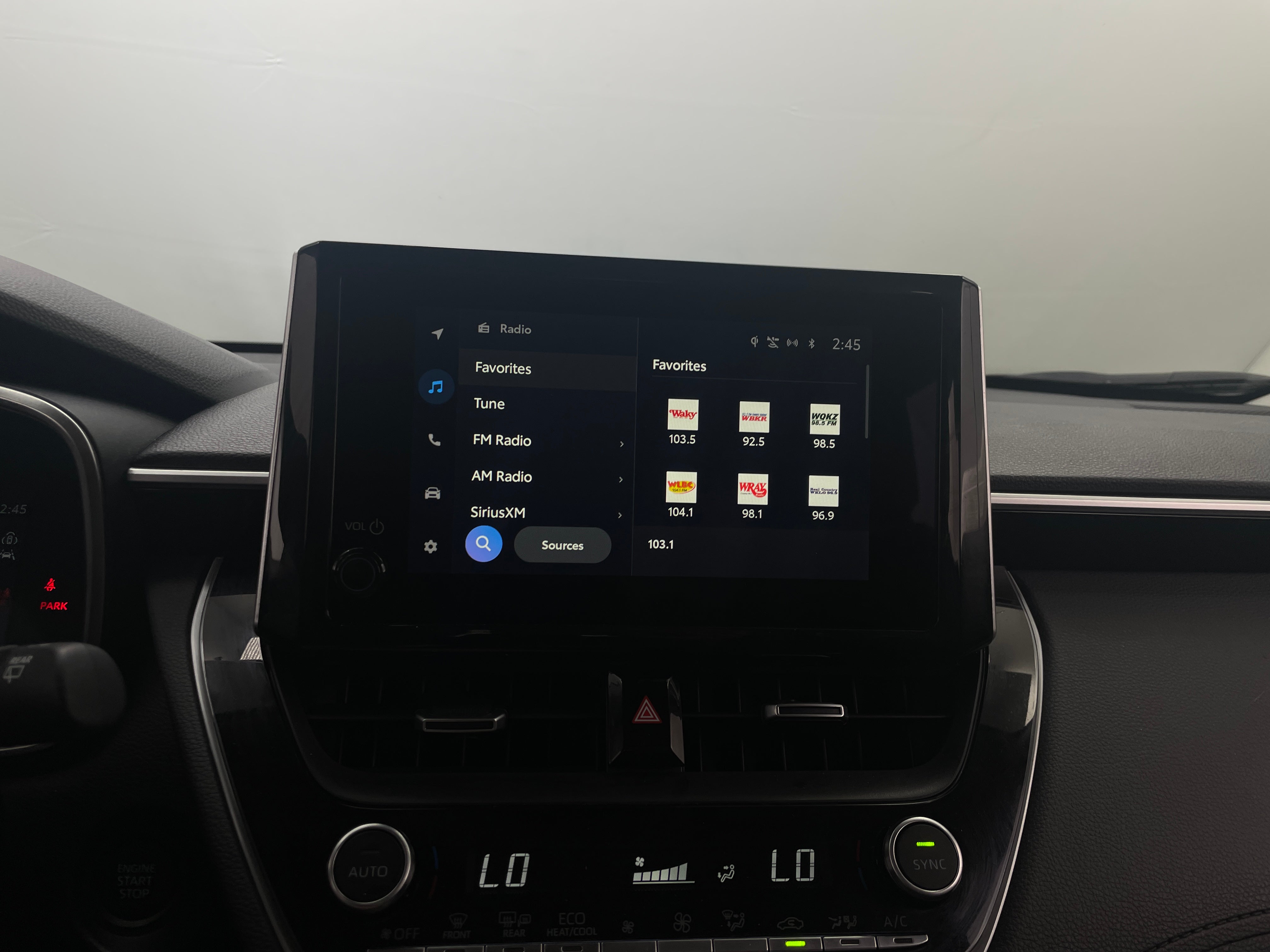 2024 Toyota Corolla Cross XLE 4