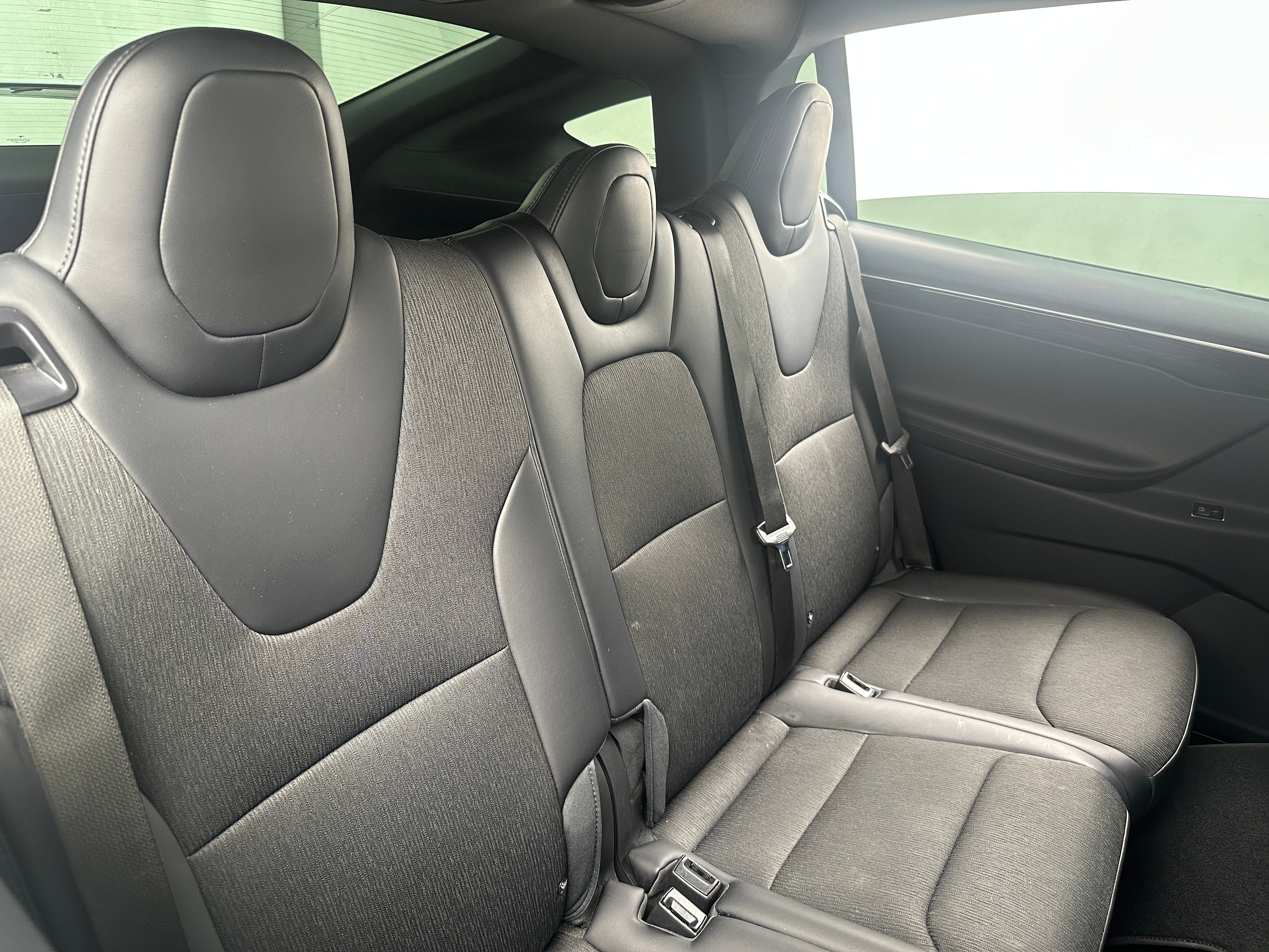2017 Tesla Model X 75D 5