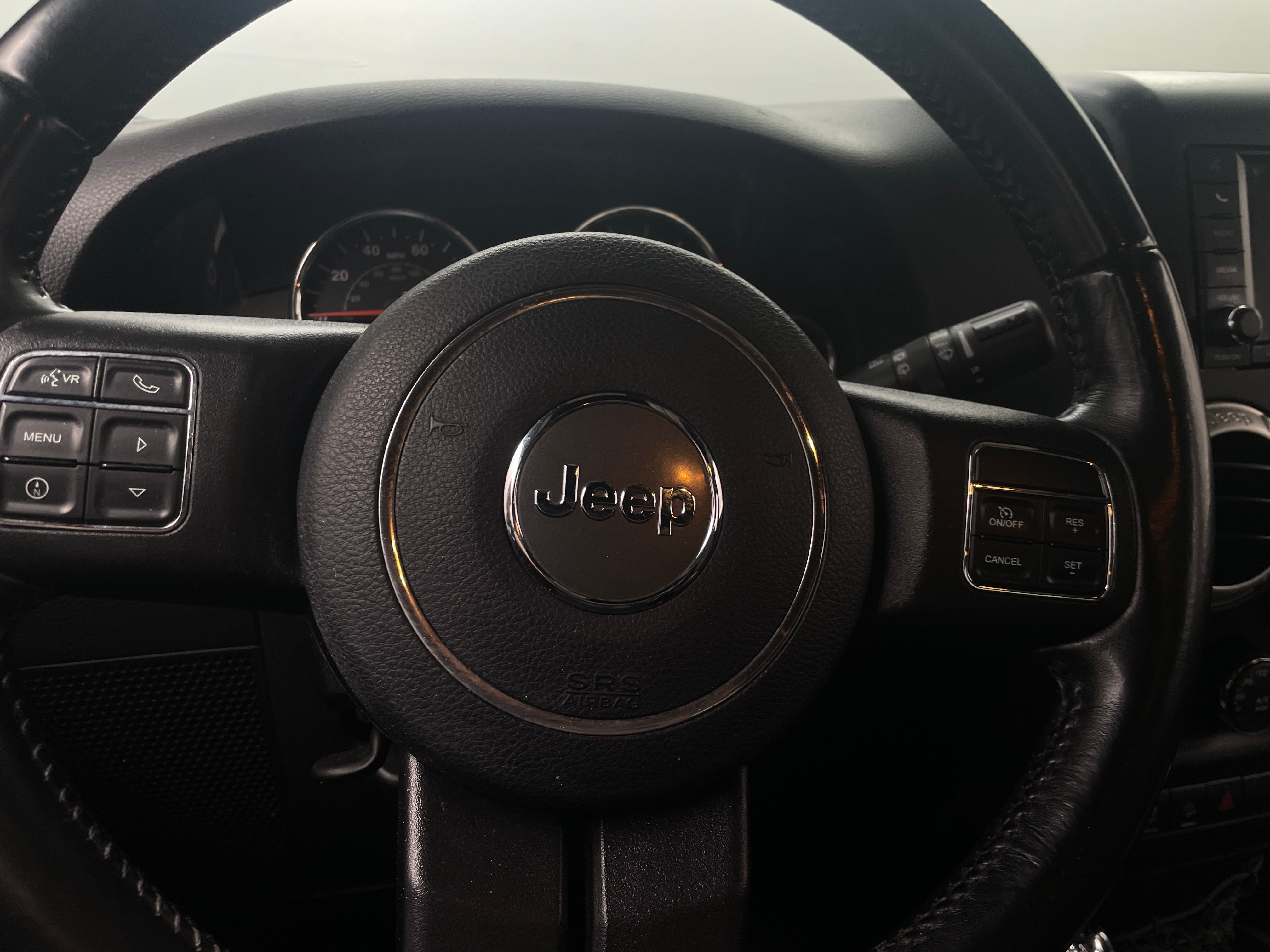 2016 Jeep Wrangler Unlimited Sahara 5