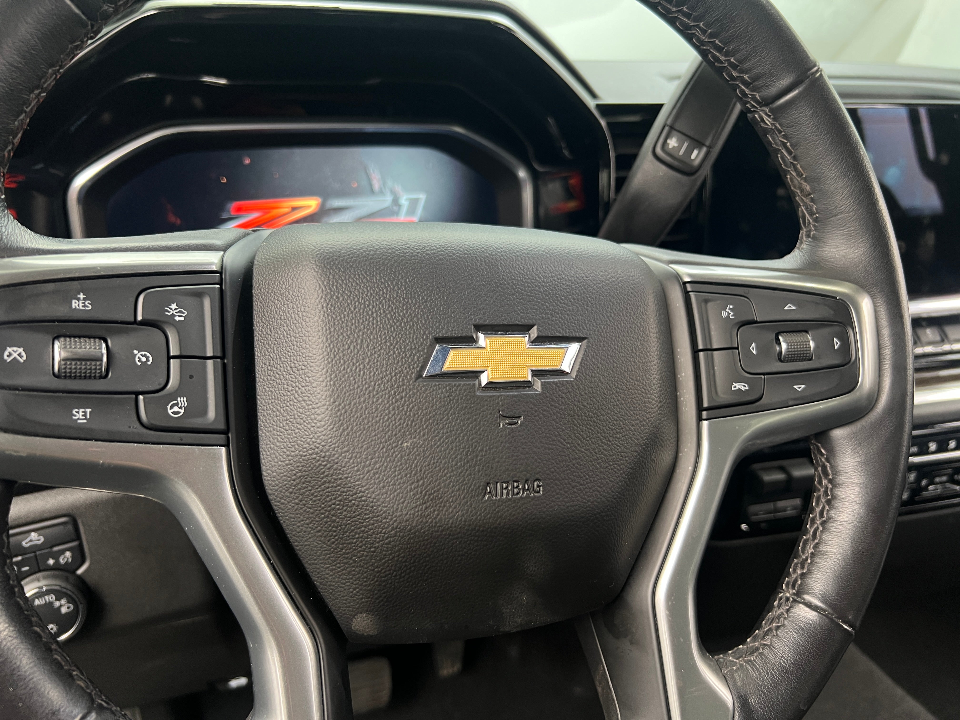 2022 Chevrolet Silverado 1500 LT 5
