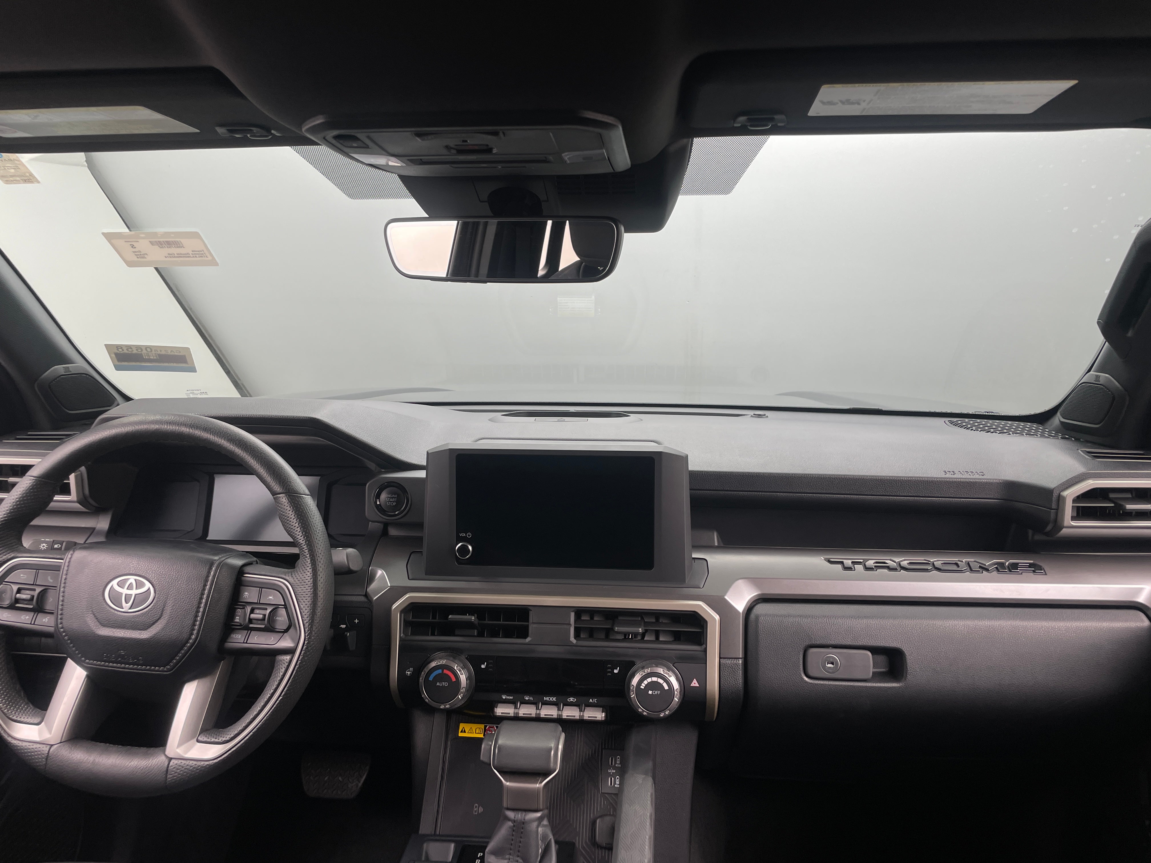 2024 Toyota Tacoma SR5 3