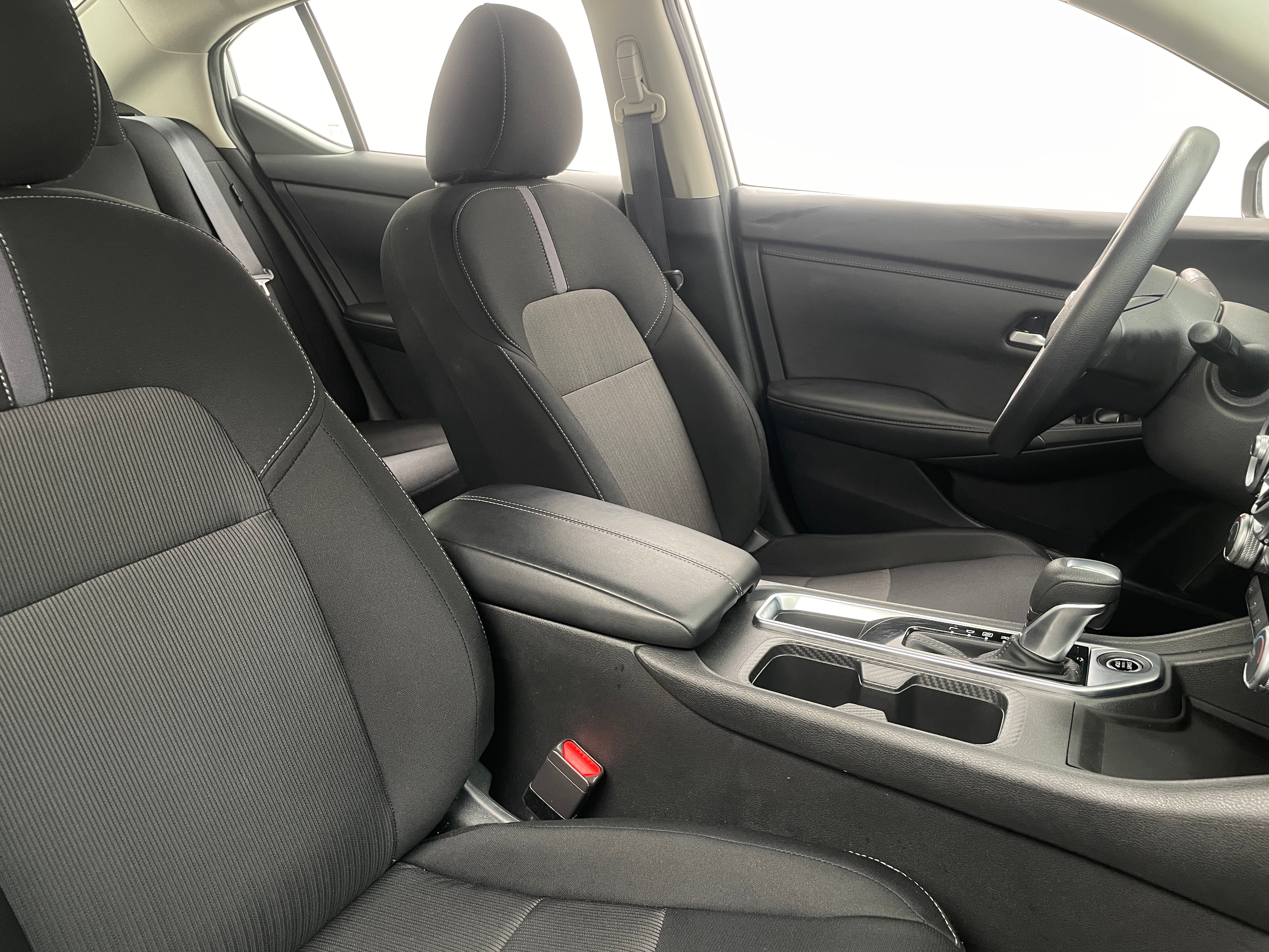 2024 Nissan Sentra SV 2