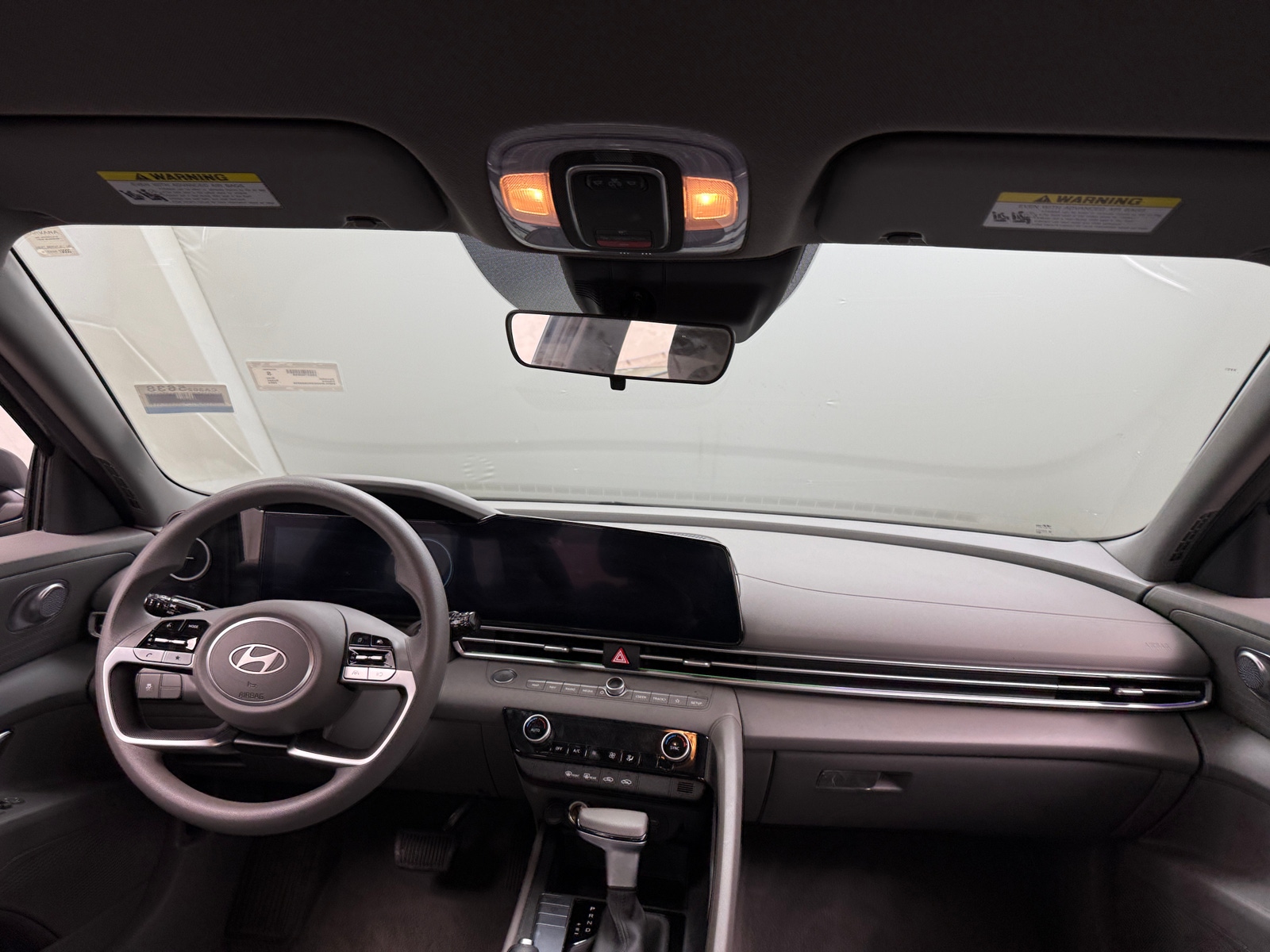 Thumbnail: 2024 Hyundai Elantra - 3