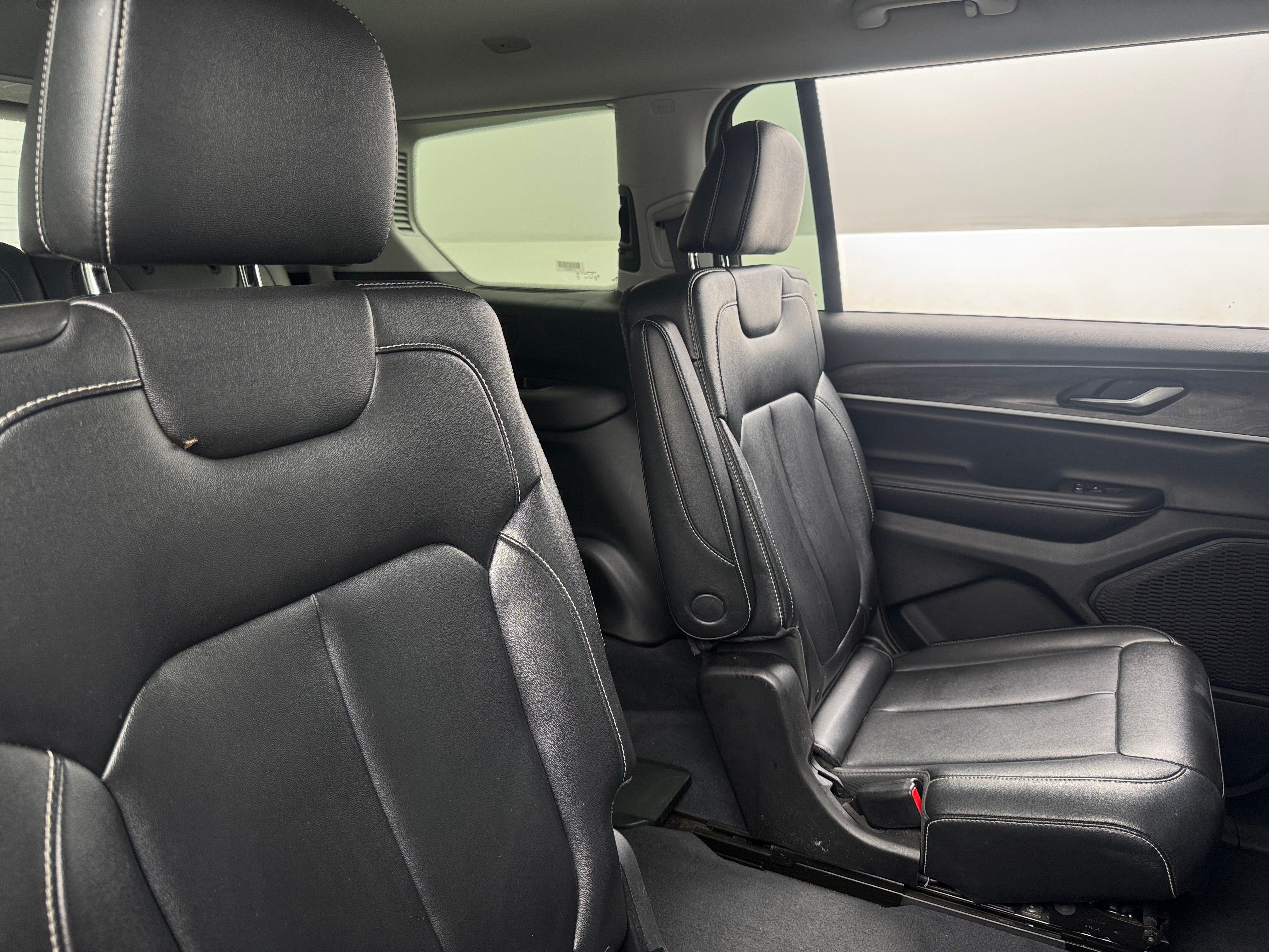 2023 Jeep Grand Cherokee L Limited Edition 5
