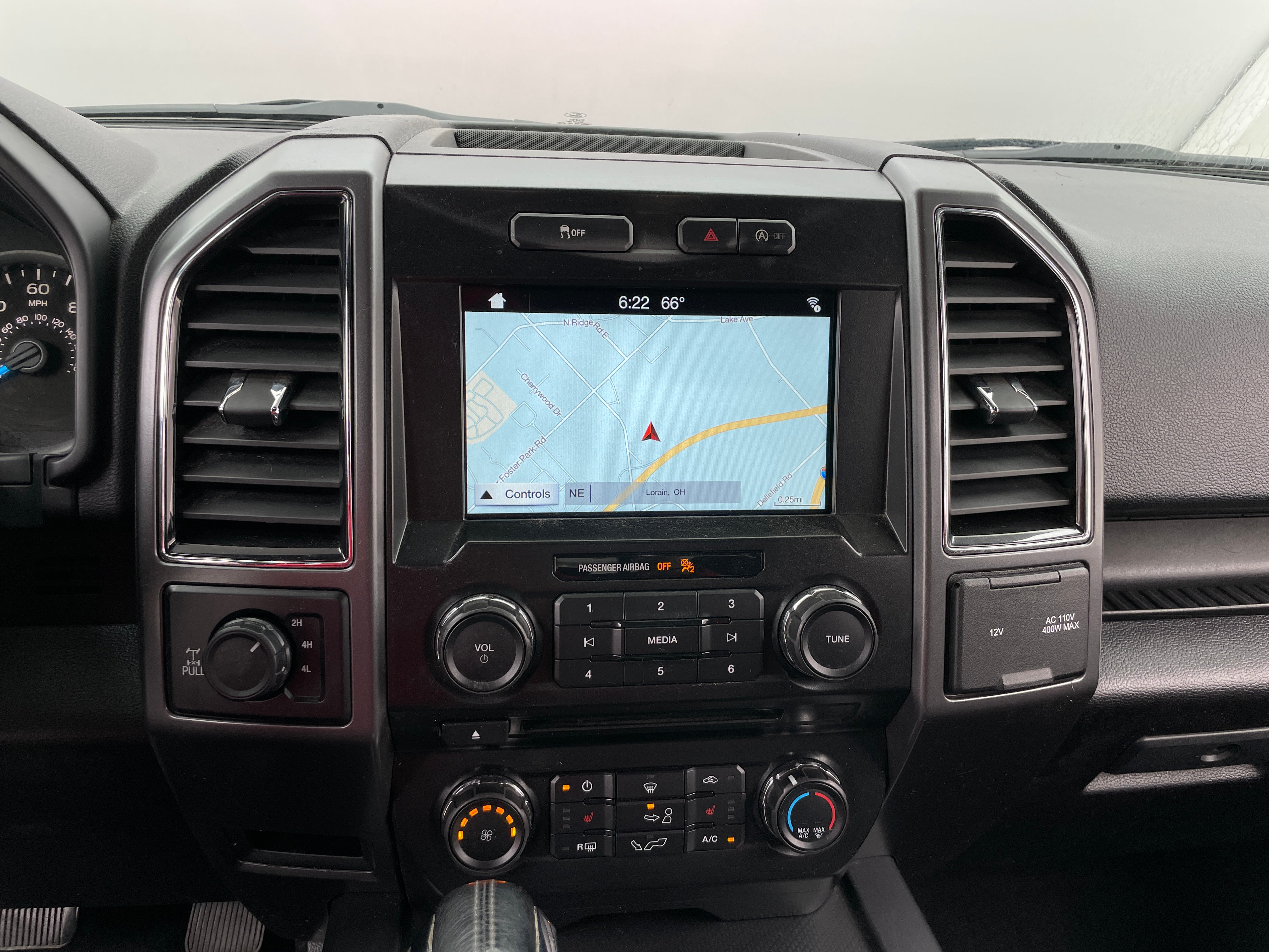 2017 Ford Econoline E-150 4