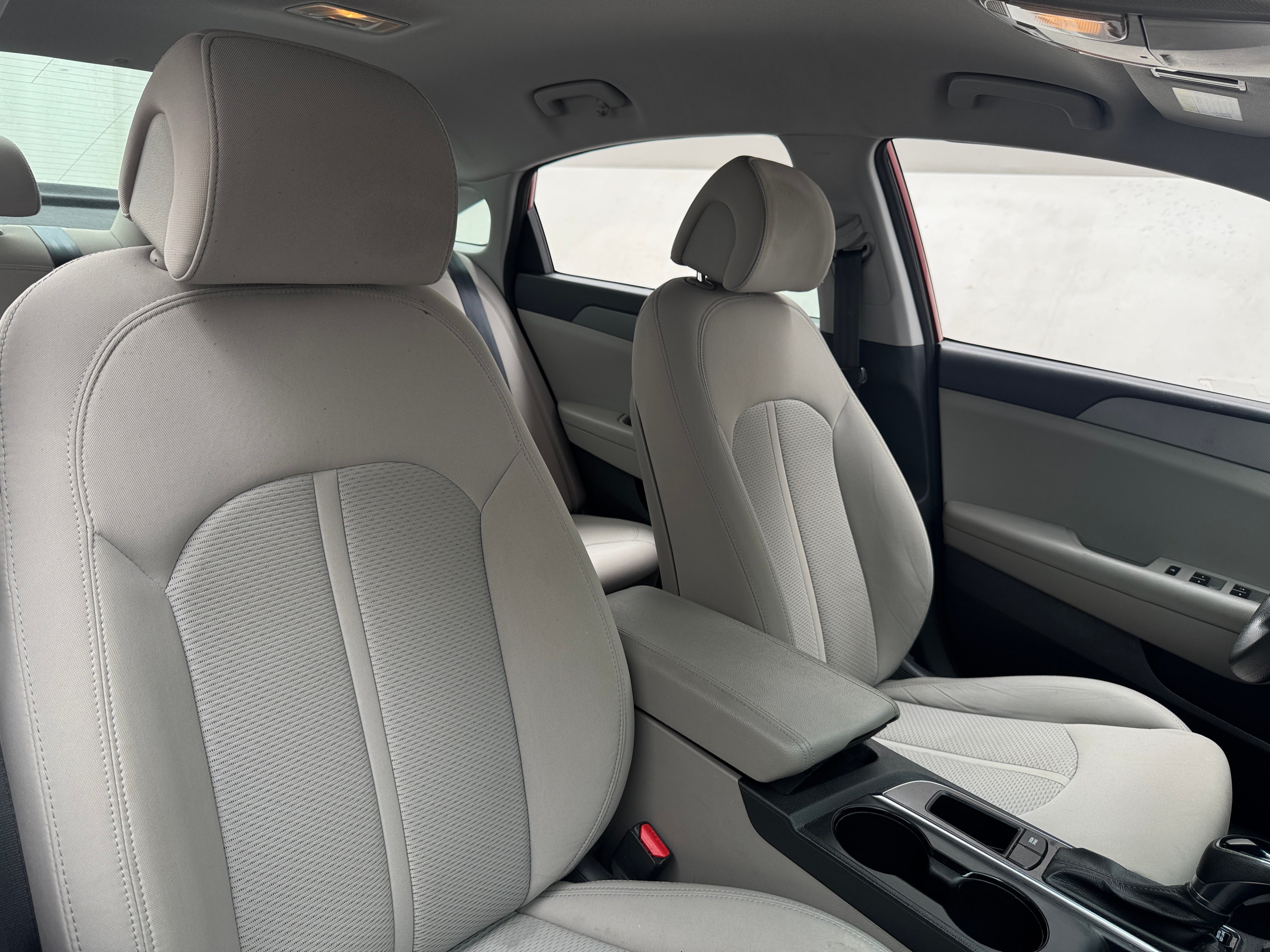 2015 Hyundai Sonata SE 2