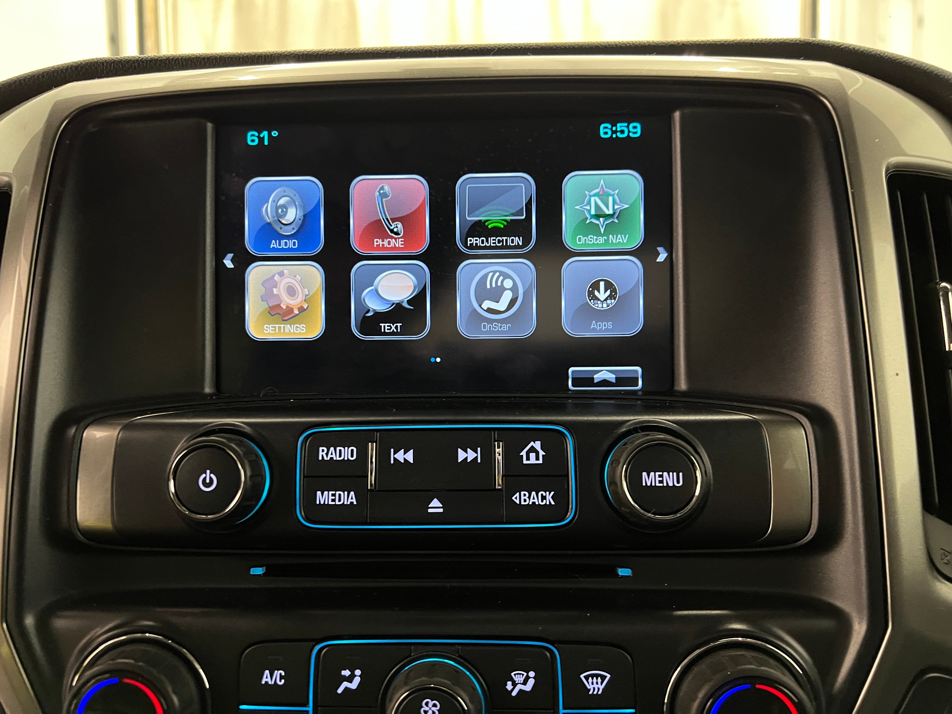 2019 Chevrolet Silverado 1500 LT Z71 4