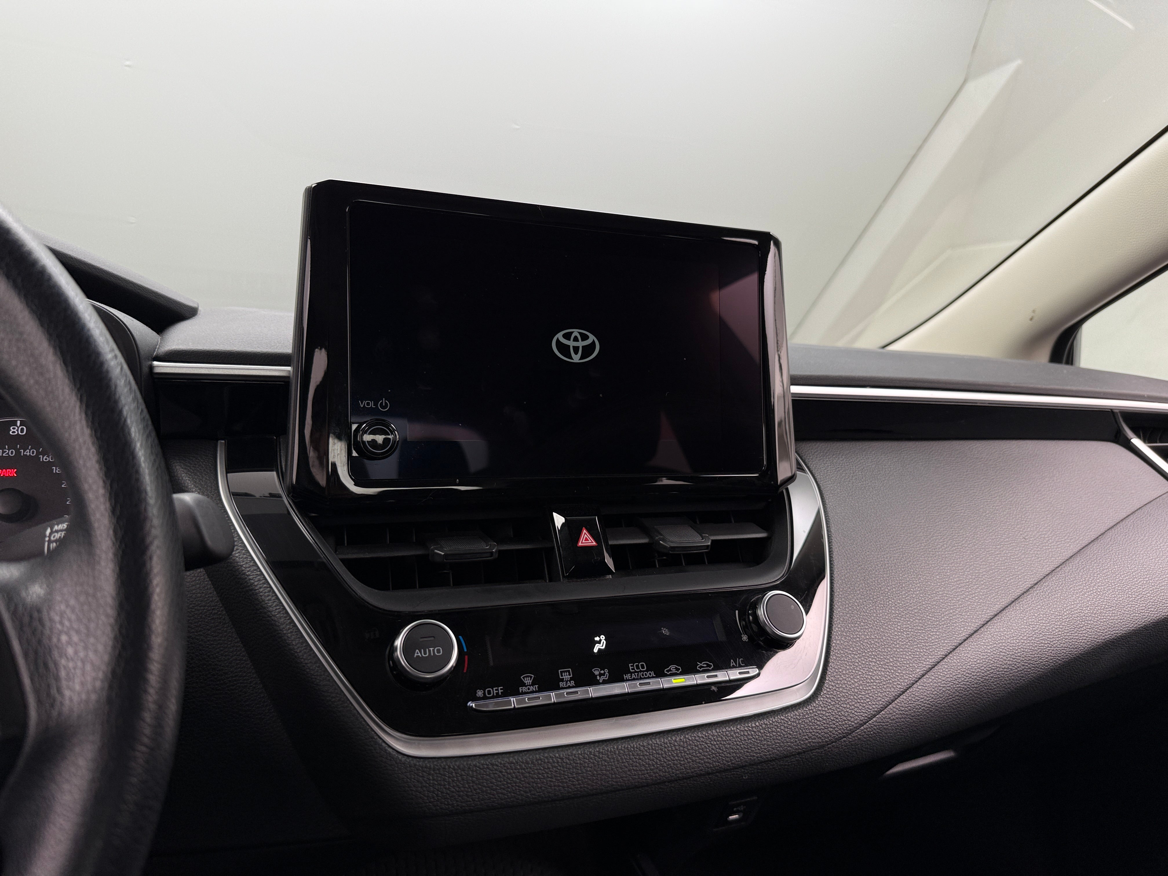 2024 Toyota Corolla LE 4