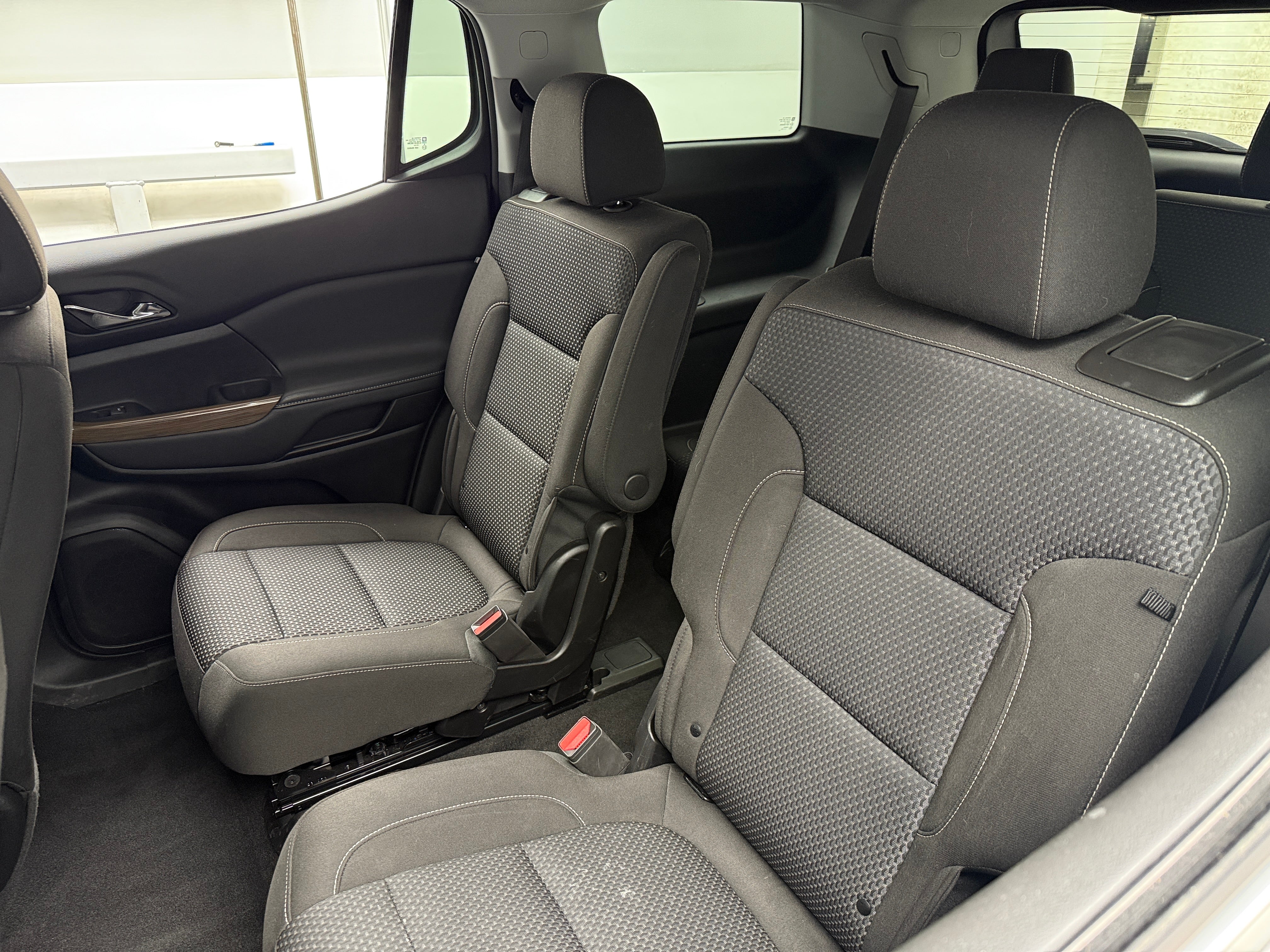 2023 GMC Acadia SLE 6