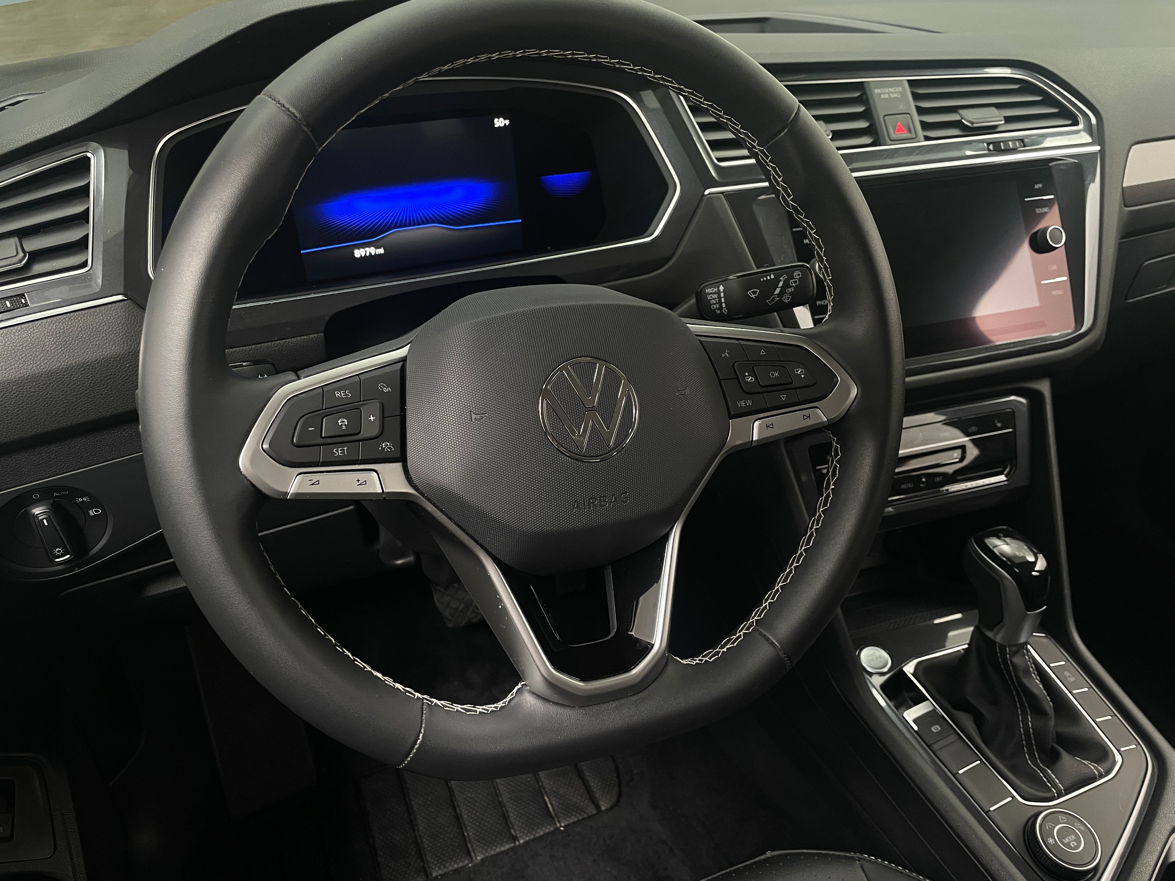 2022 Volkswagen Tiguan SE 4