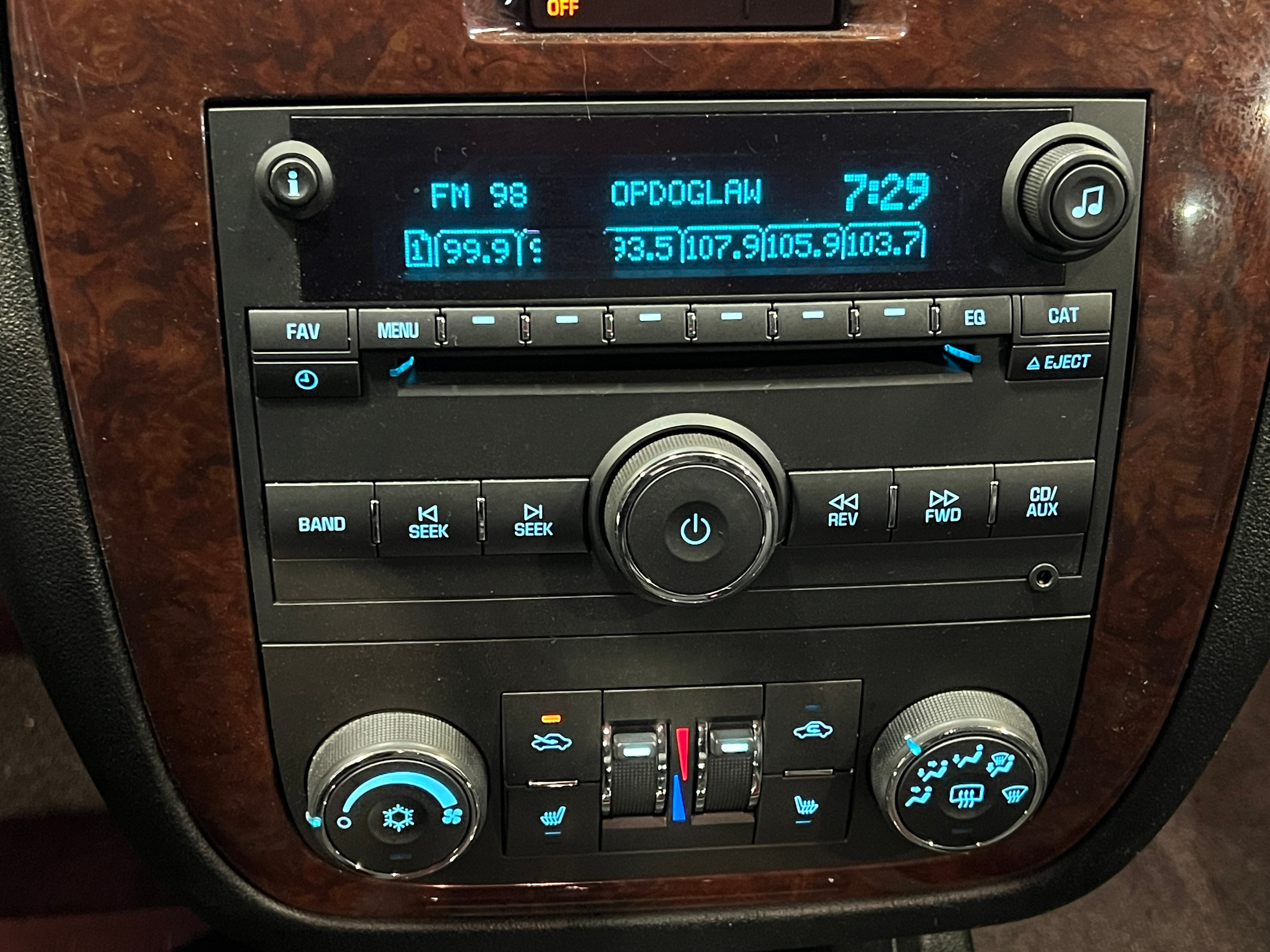 2011 Chevrolet Impala LT 4