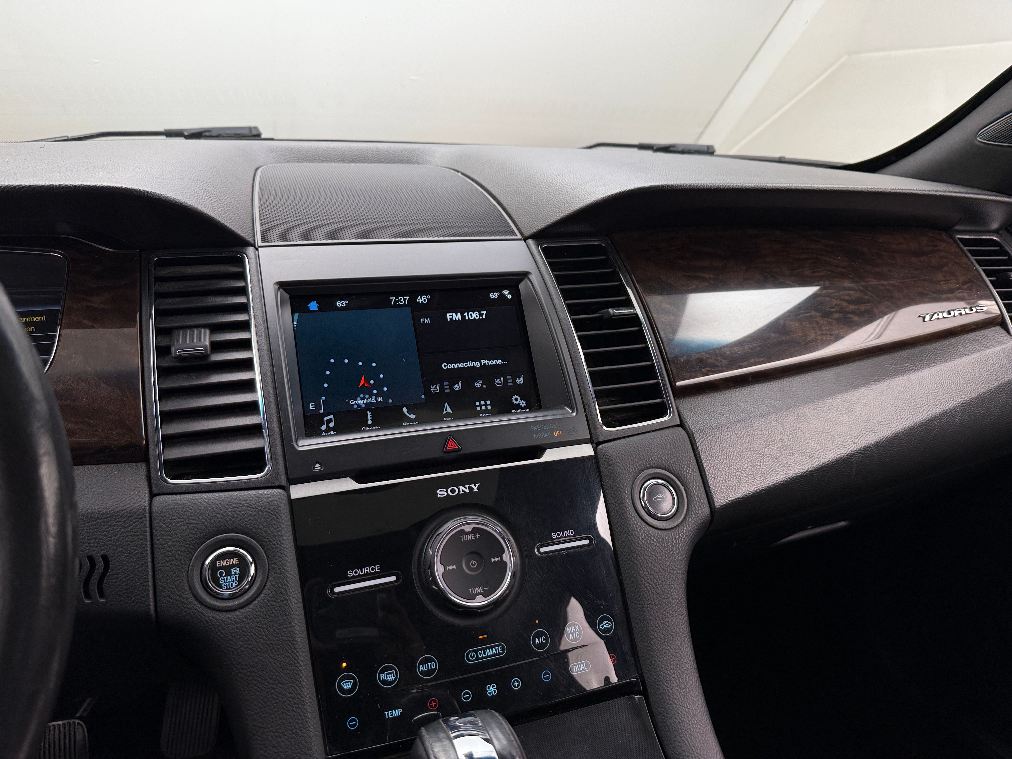 2017 Ford Taurus Limited Edition 3