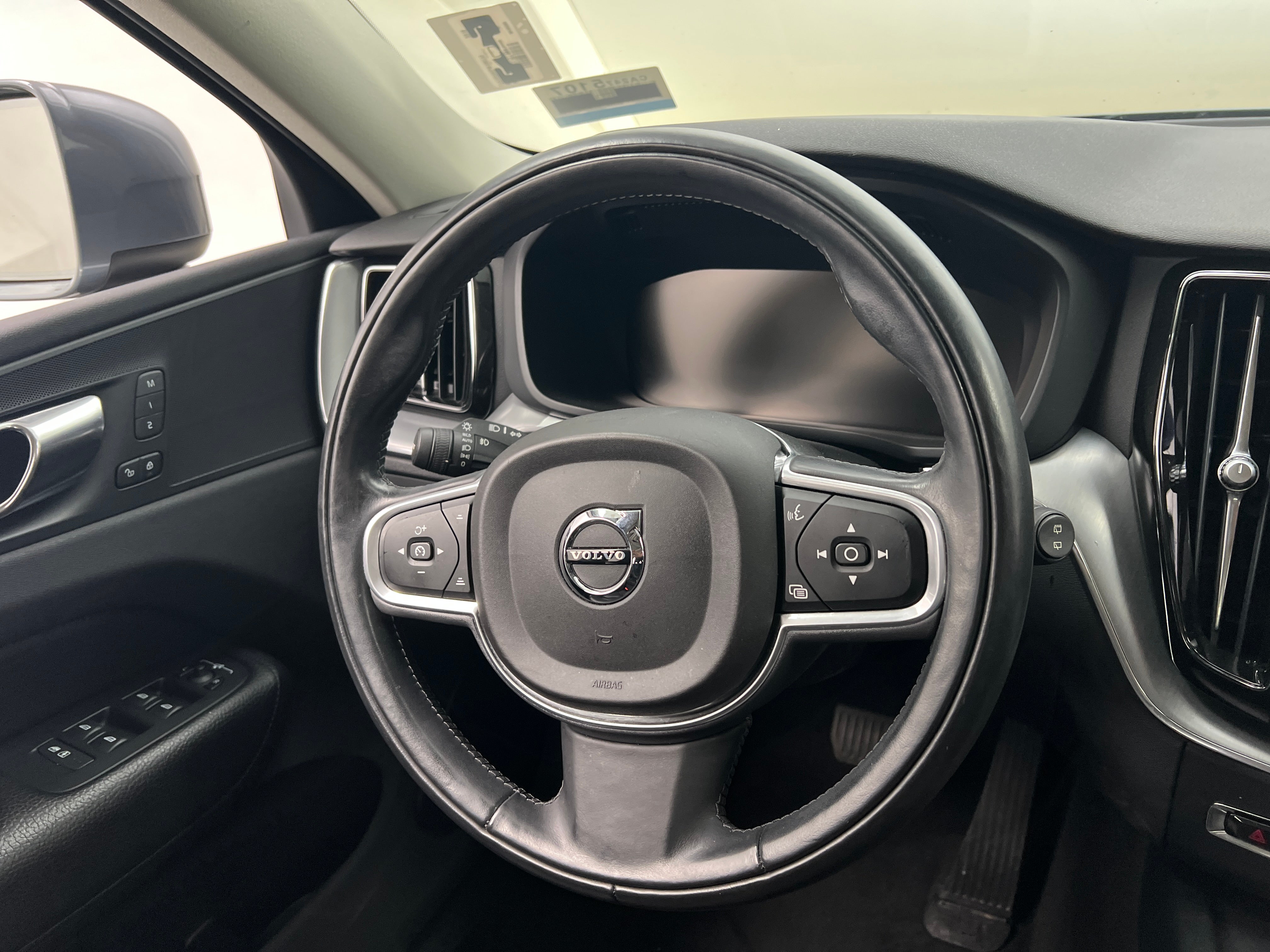 2018 Volvo XC60 T5 Momentum 4