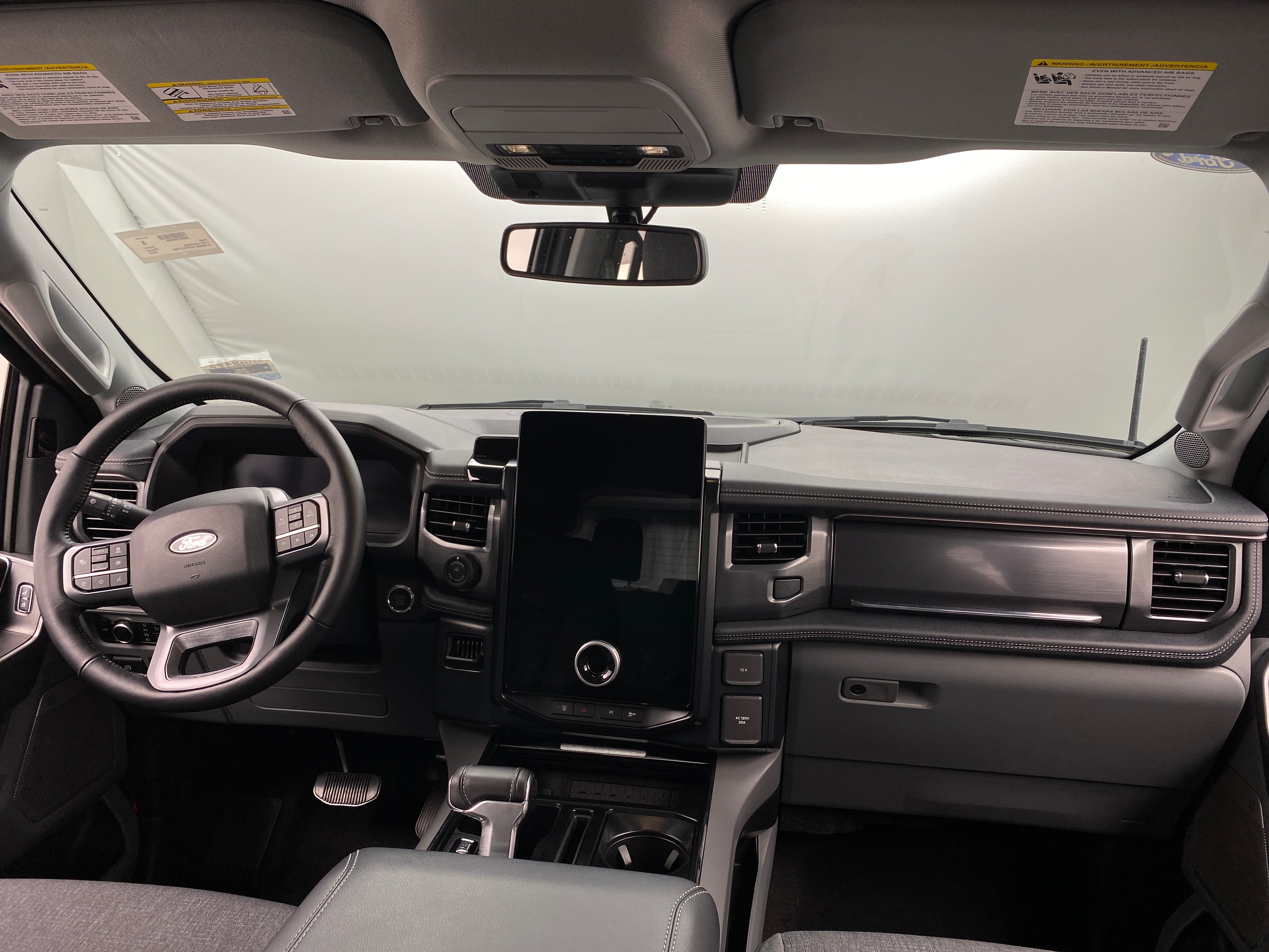 2024 Ford F-150 Lightning Flash 3