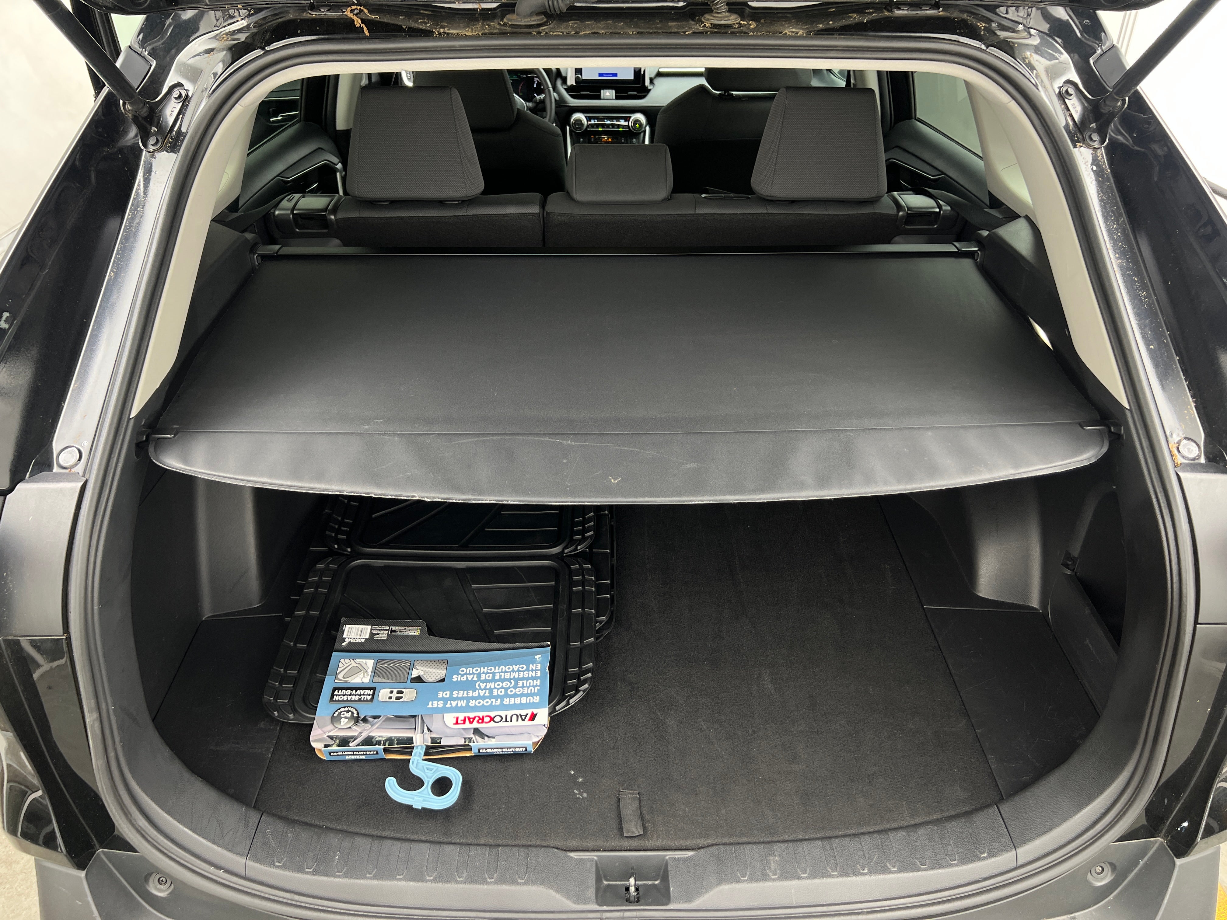 2024 Toyota RAV4 XLE 7