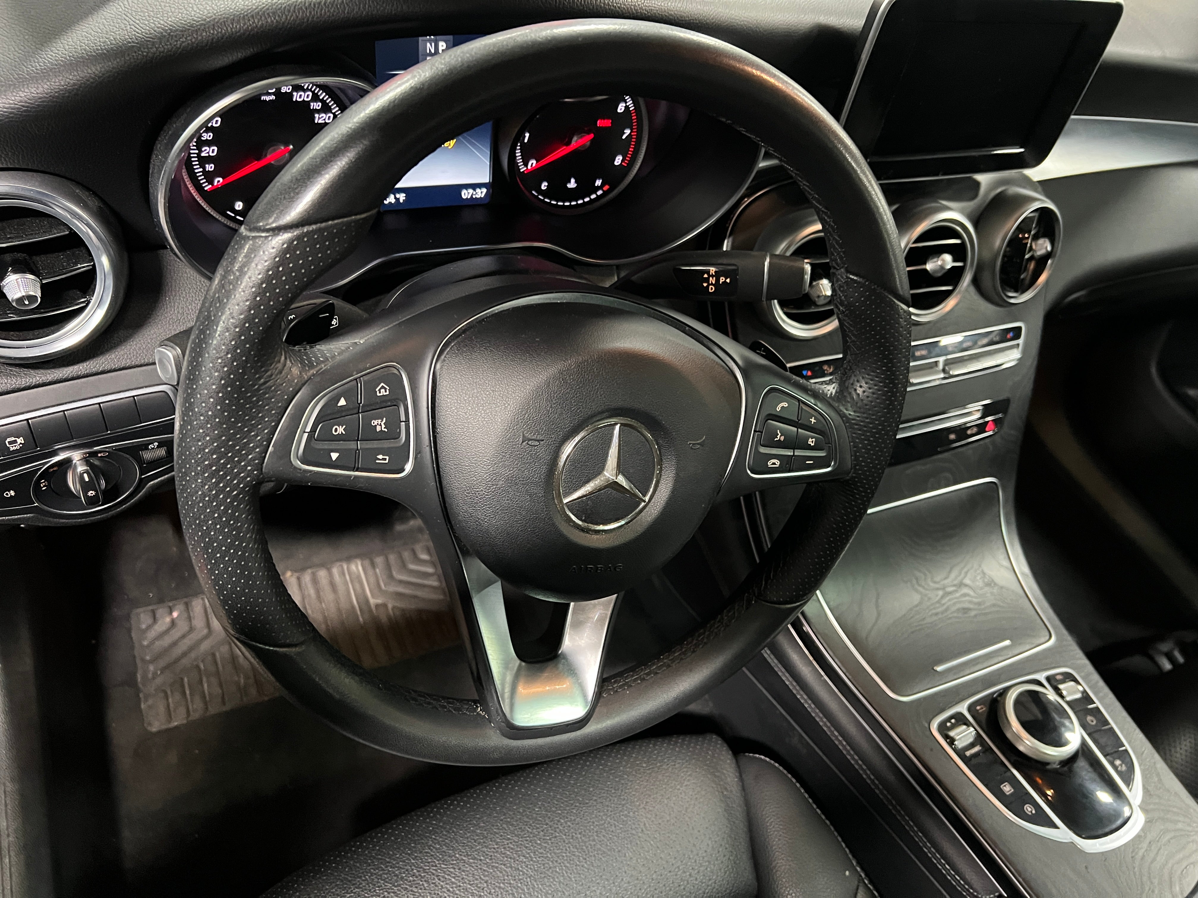 2018 Mercedes-Benz GLC 300 4