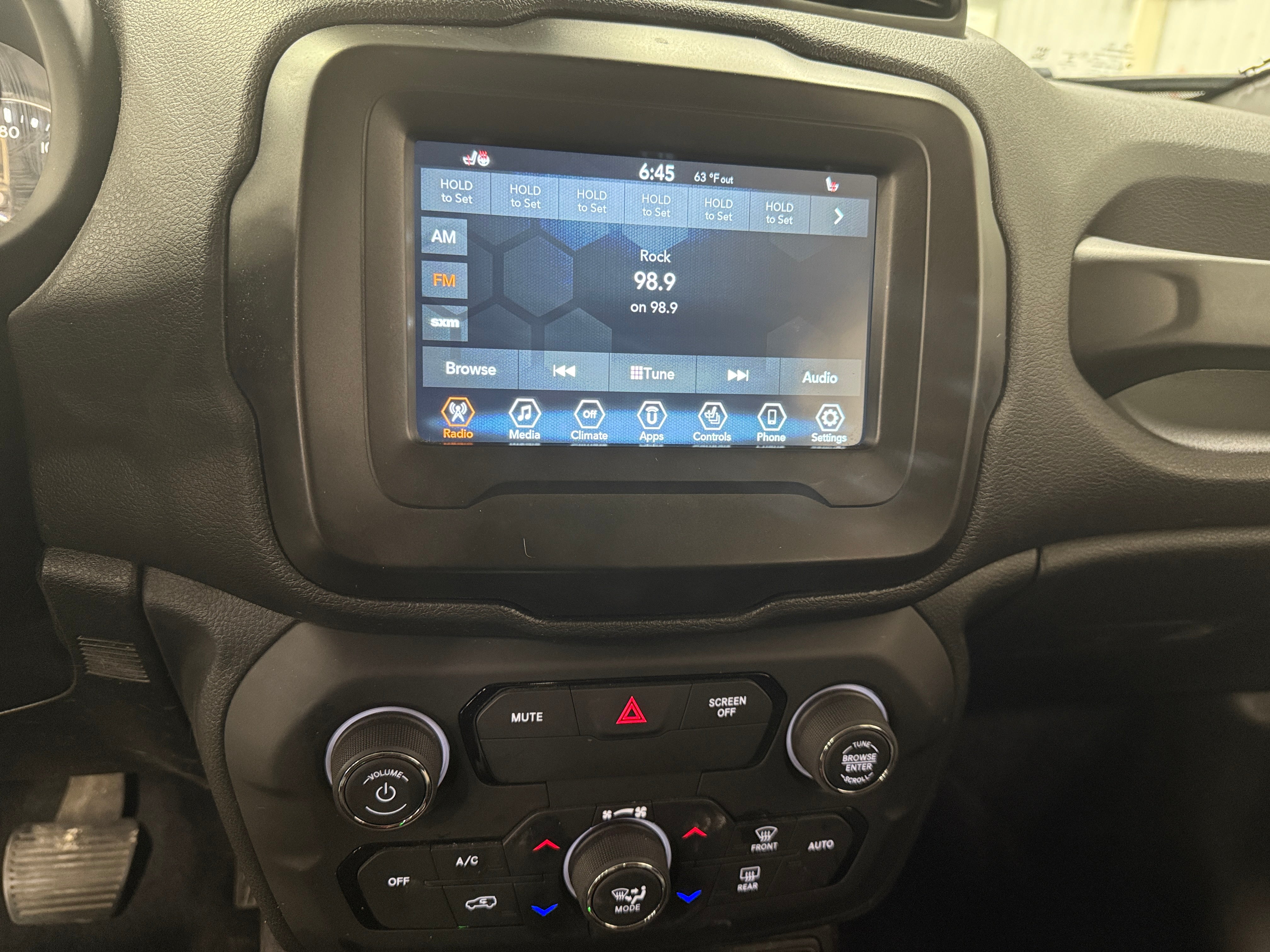 2020 Jeep Renegade Trailhawk 4
