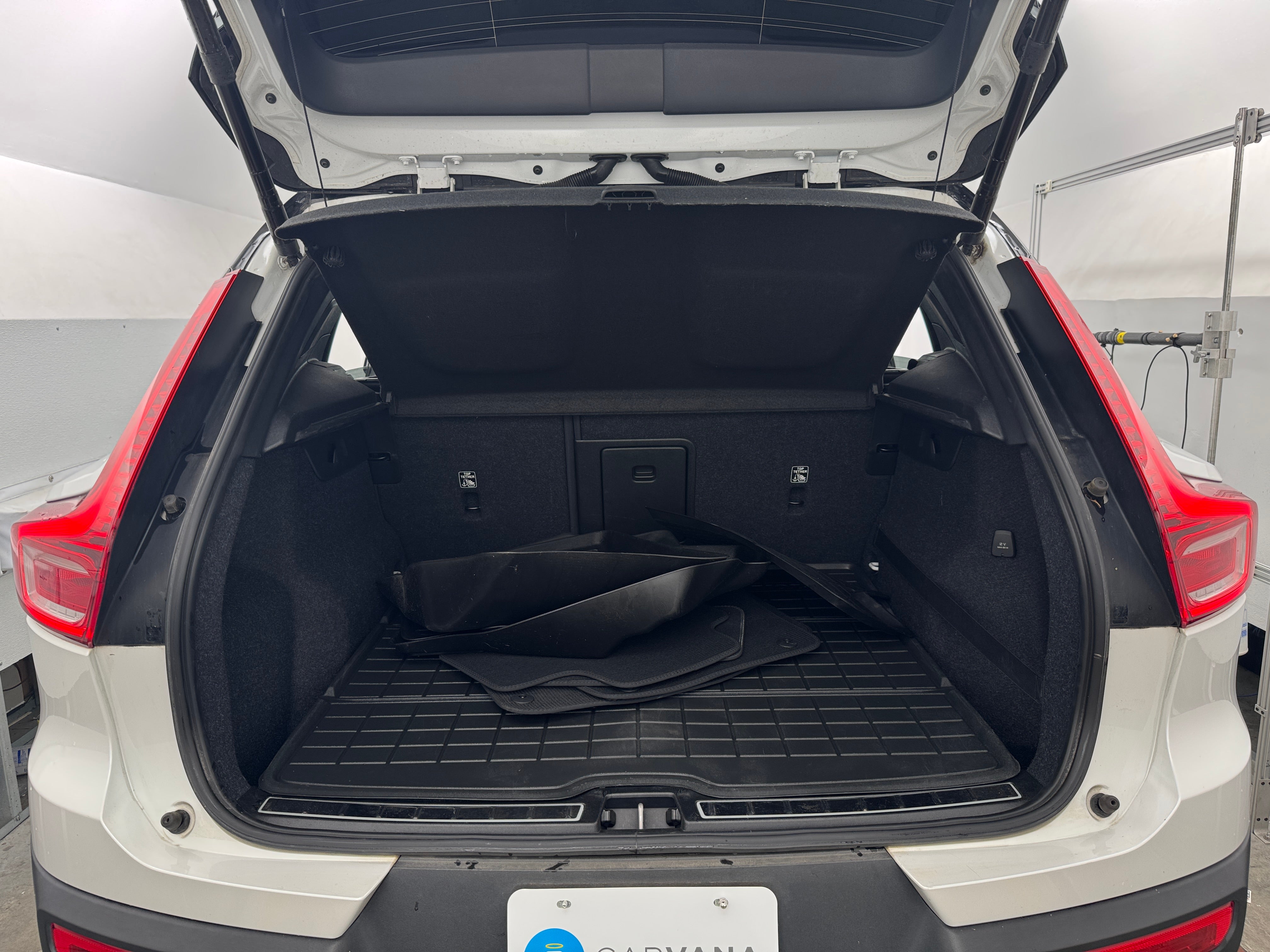 2021 Volvo XC40 T5 R-Design 6