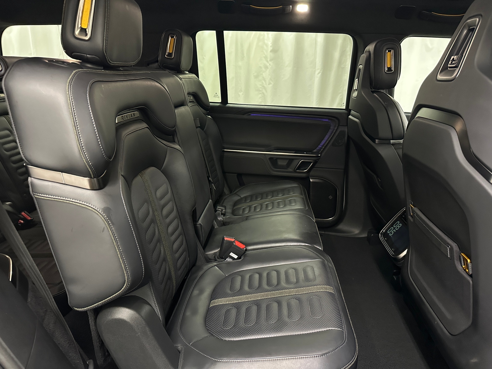 Thumbnail: 2024 Rivian R1S - 5