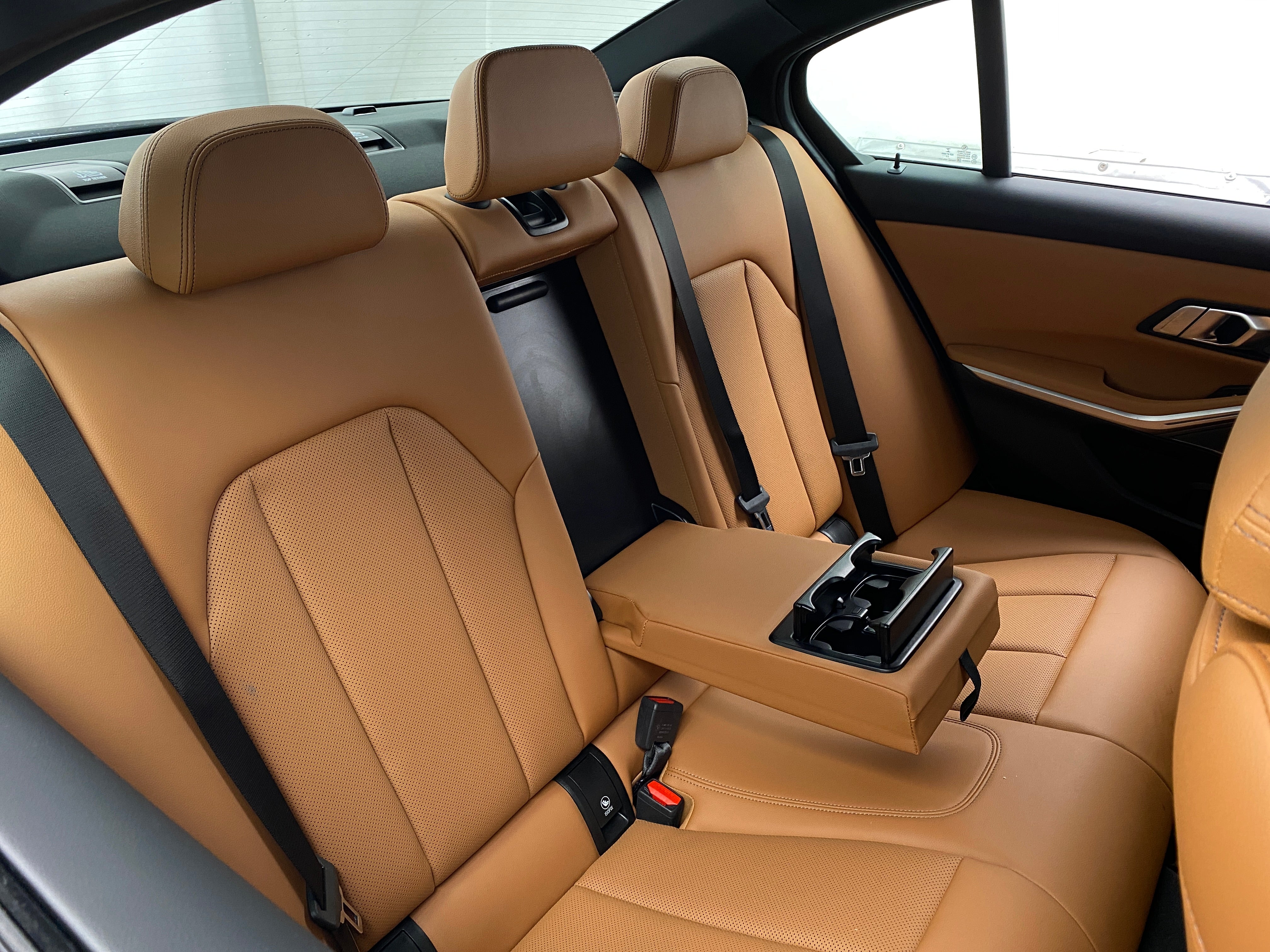 2023 BMW 3 Series 330e 5