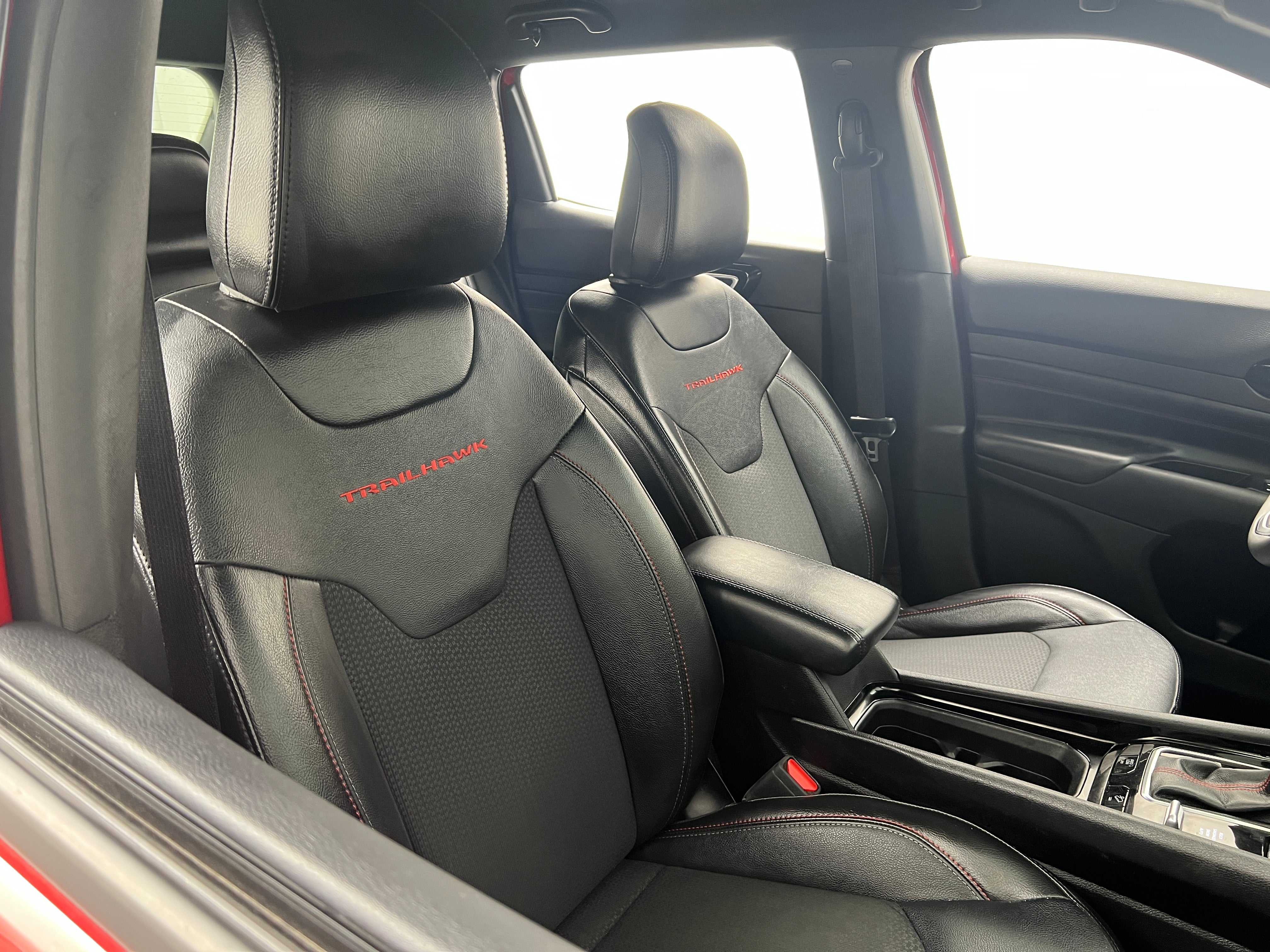 2023 Jeep Compass Trailhawk 2