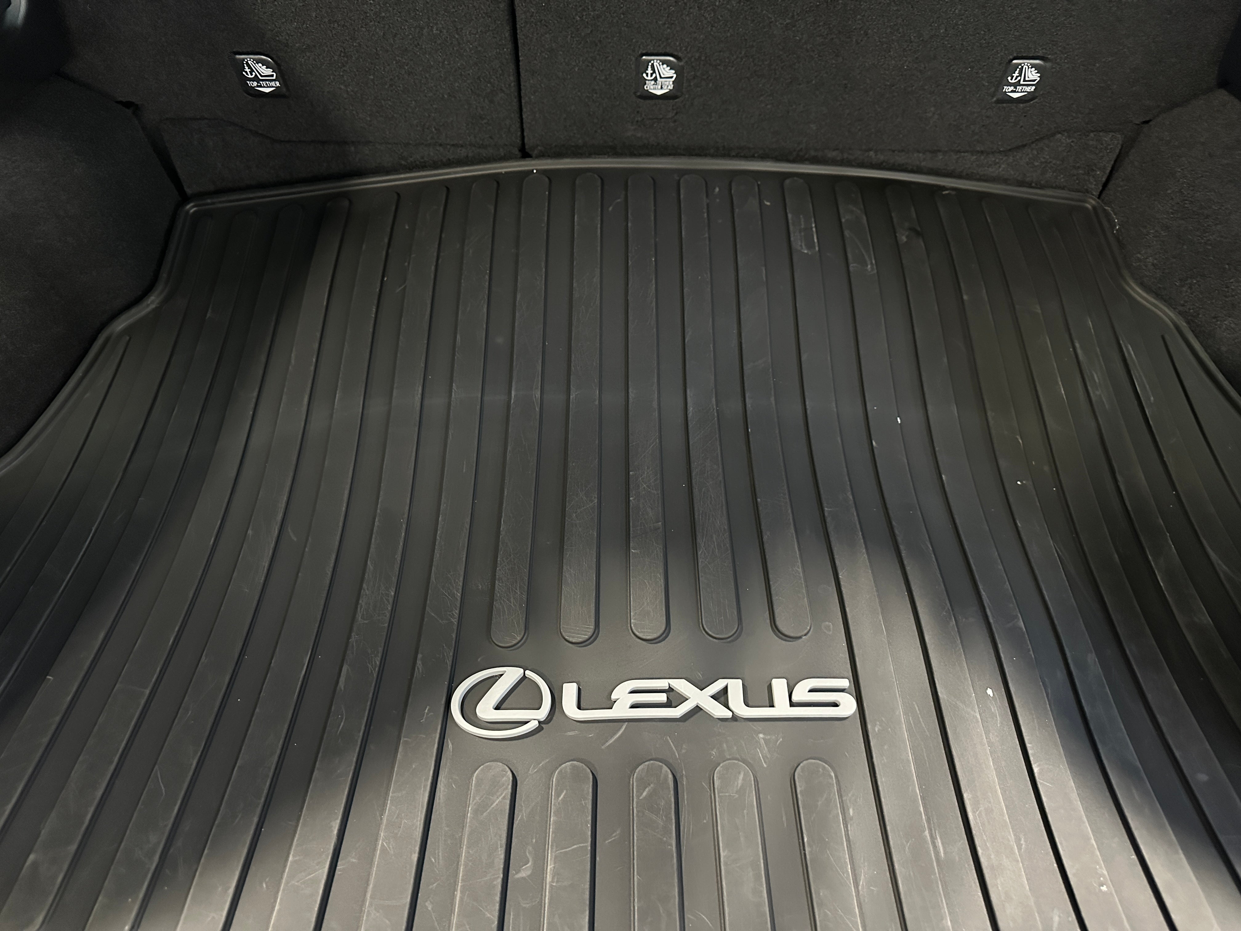 2022 Lexus UX 250h 6