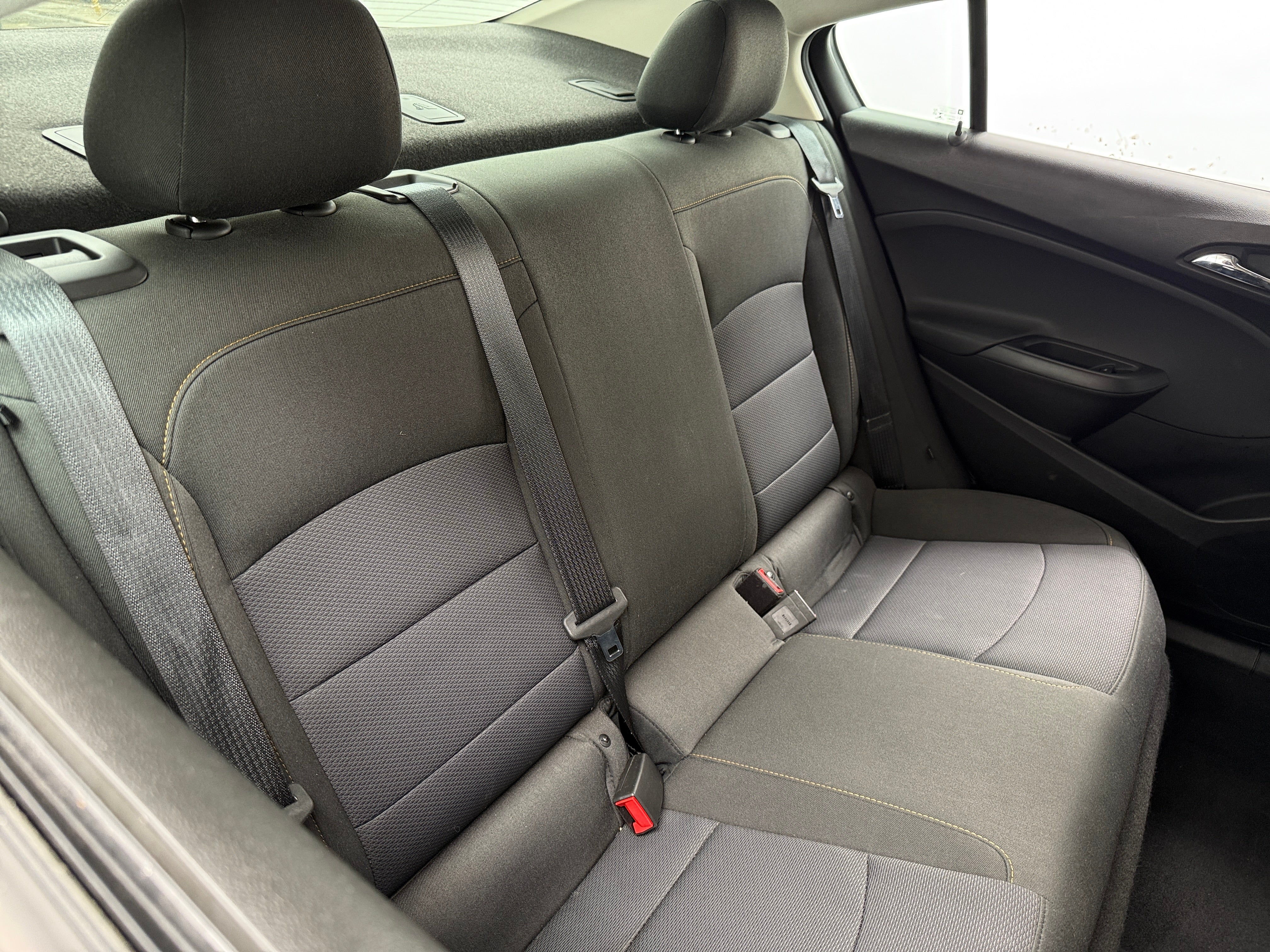 2018 Chevrolet Cruze LS 6
