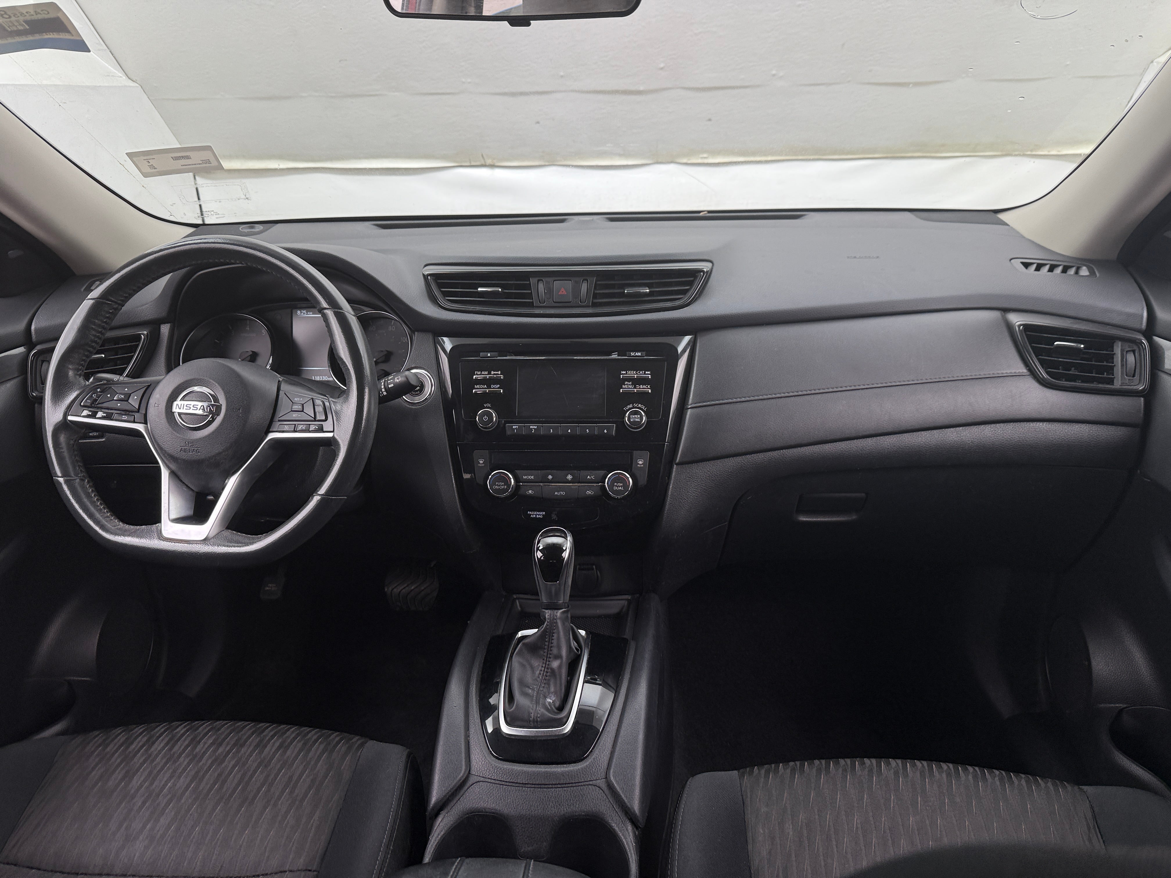 2017 Nissan Rogue SV 3