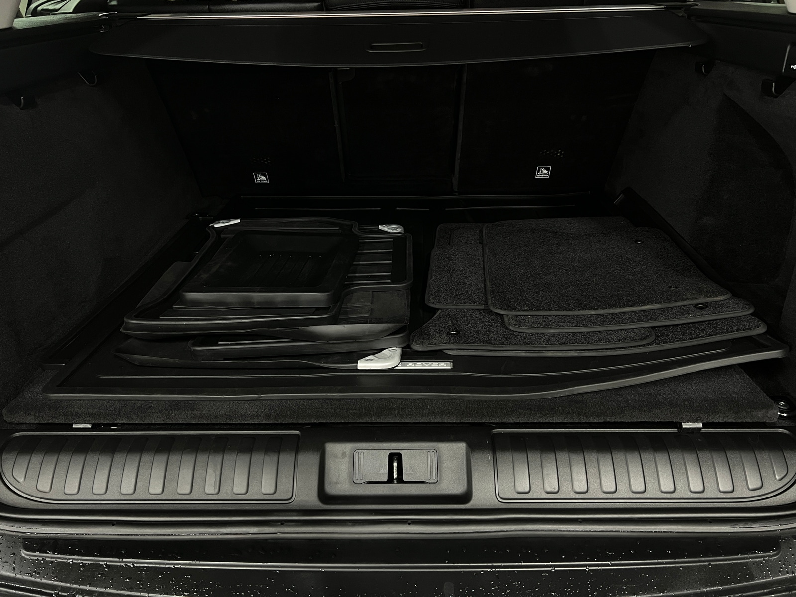 Thumbnail: 2020 Land Rover Range Rover Sport - 6