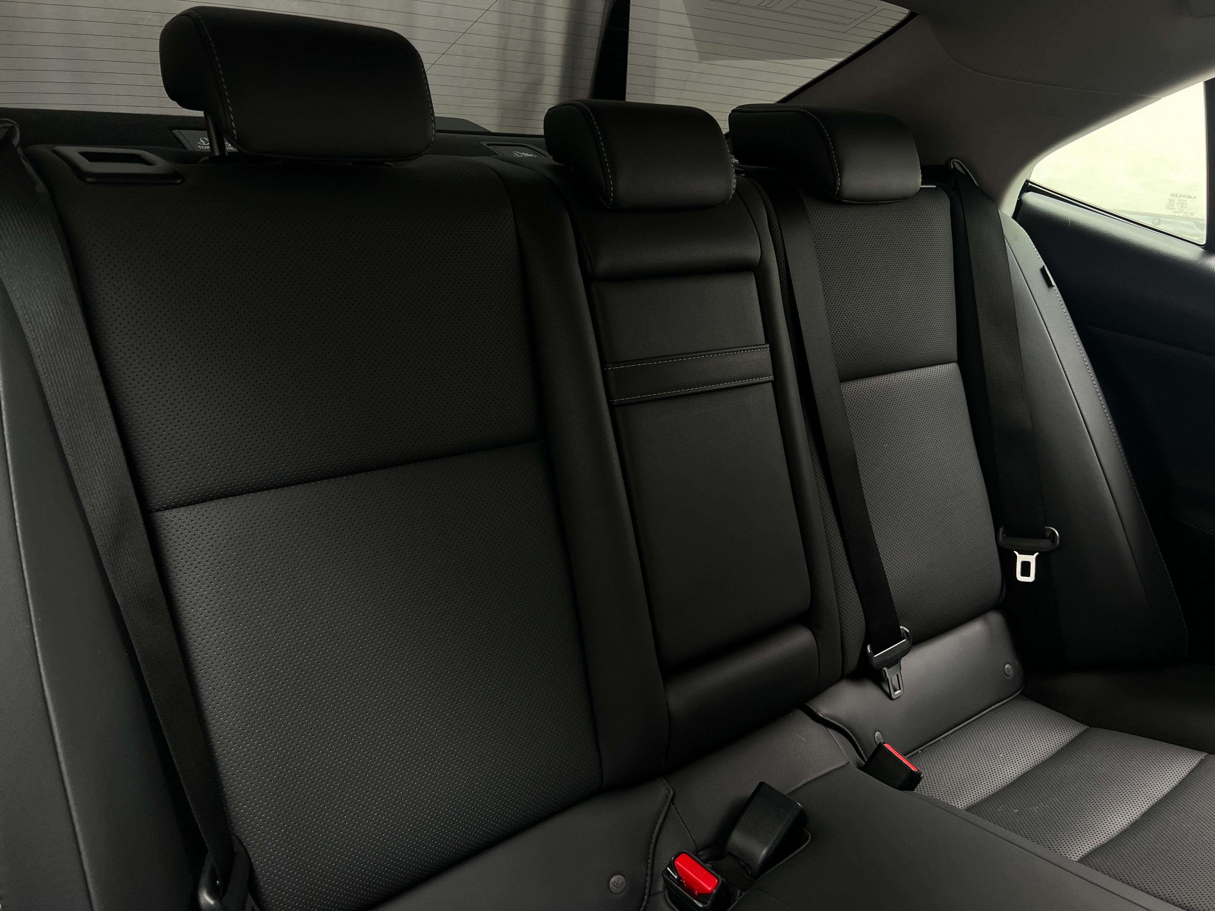 2019 Lexus IS 300 6