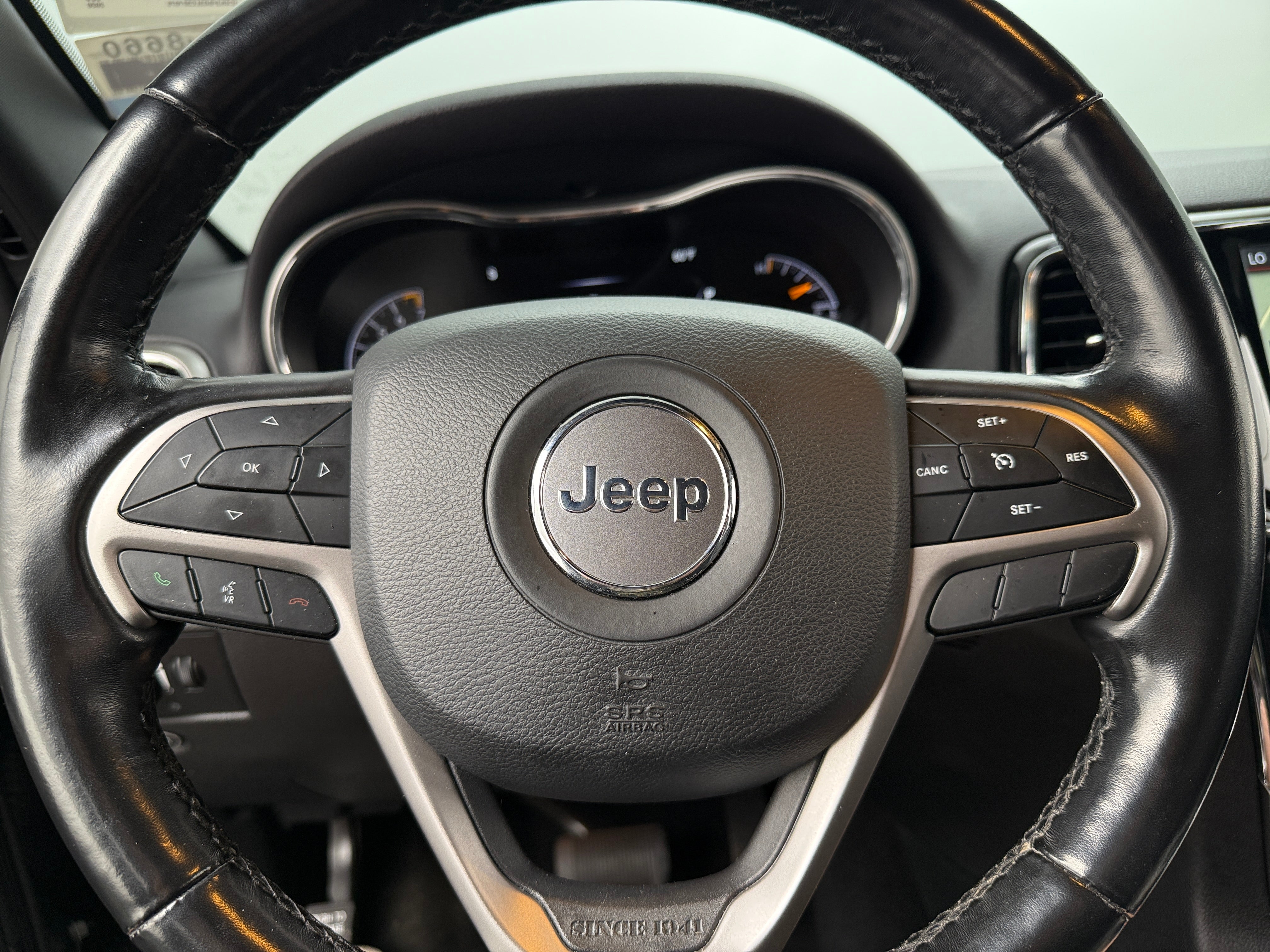 2020 Jeep Grand Cherokee Limited Edition 4