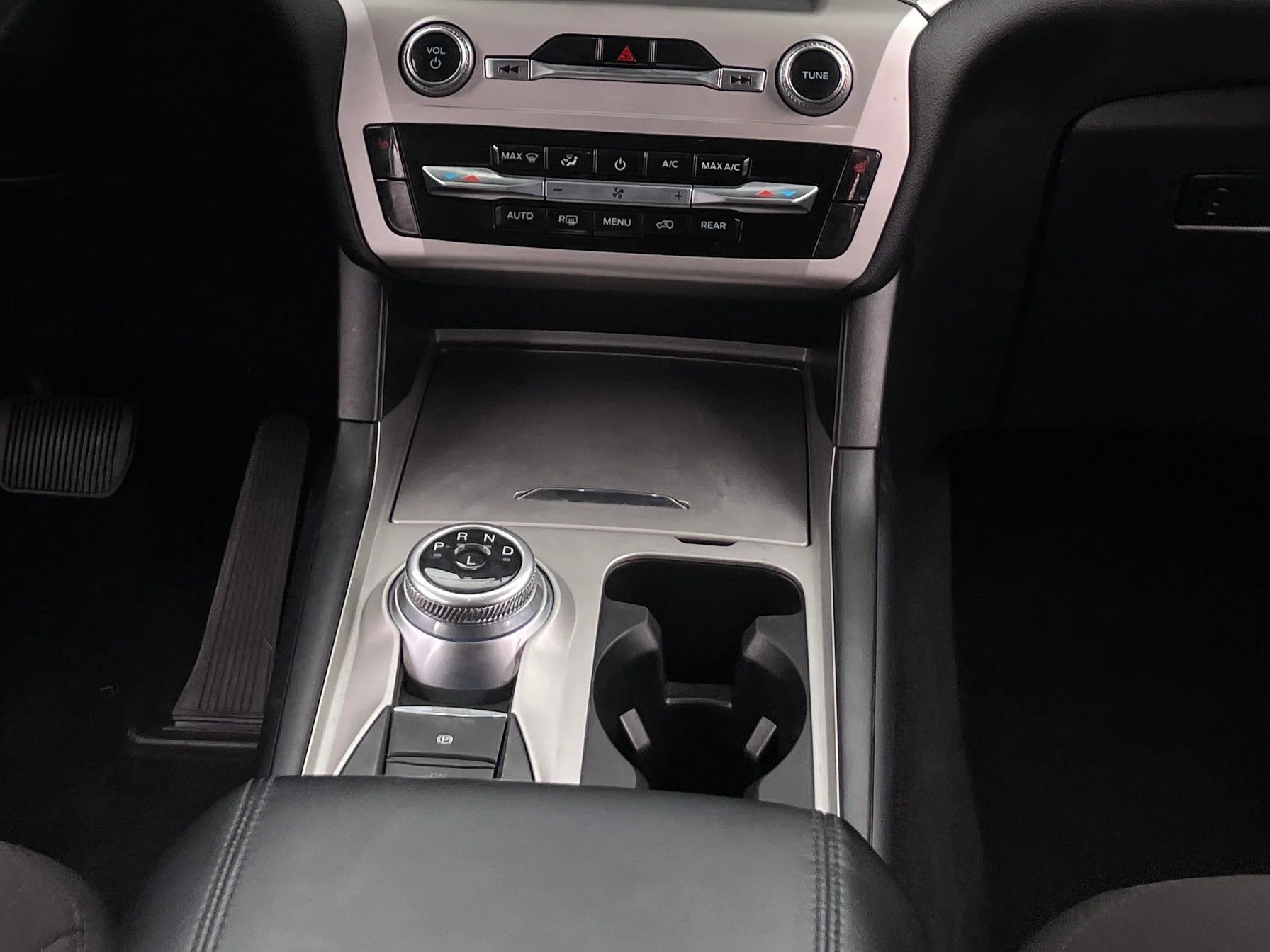 2022 Ford Explorer XLT 3