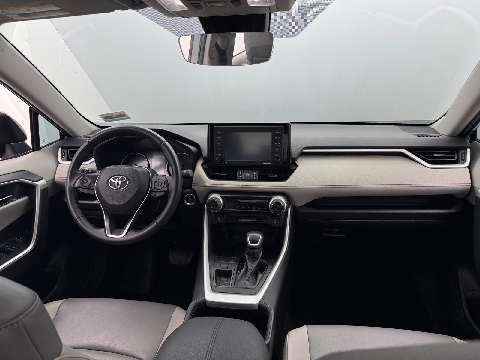 Thumbnail: 2022 Toyota RAV4 - 2