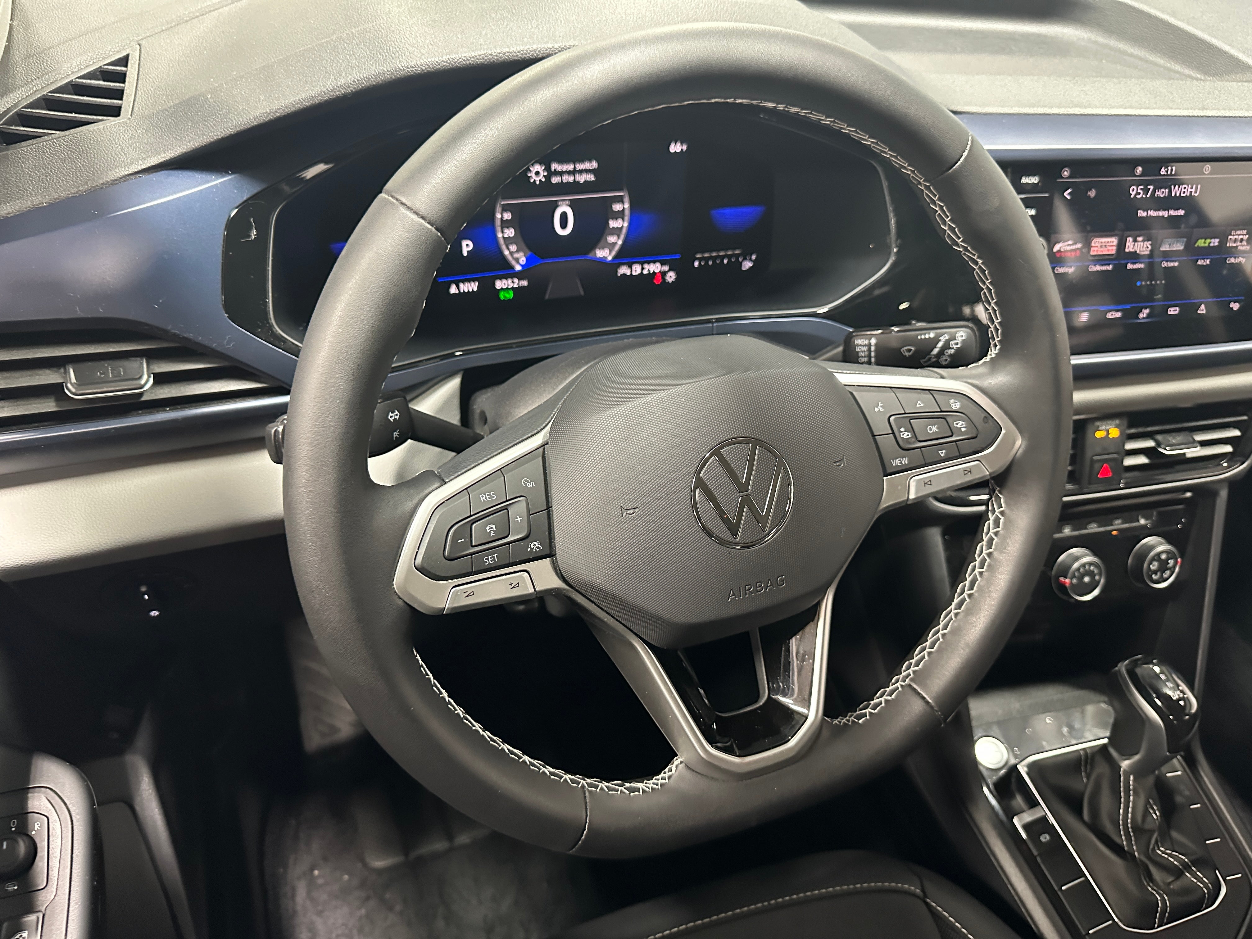 2023 Volkswagen Taos SE 5