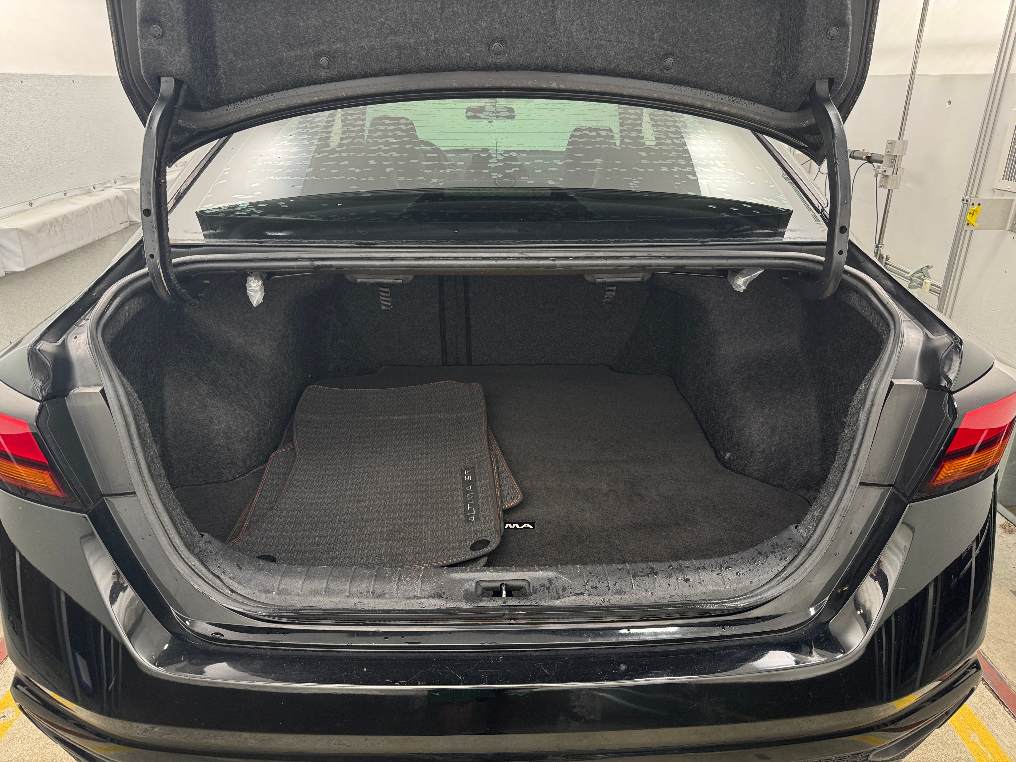 2019 Nissan Altima SR 7