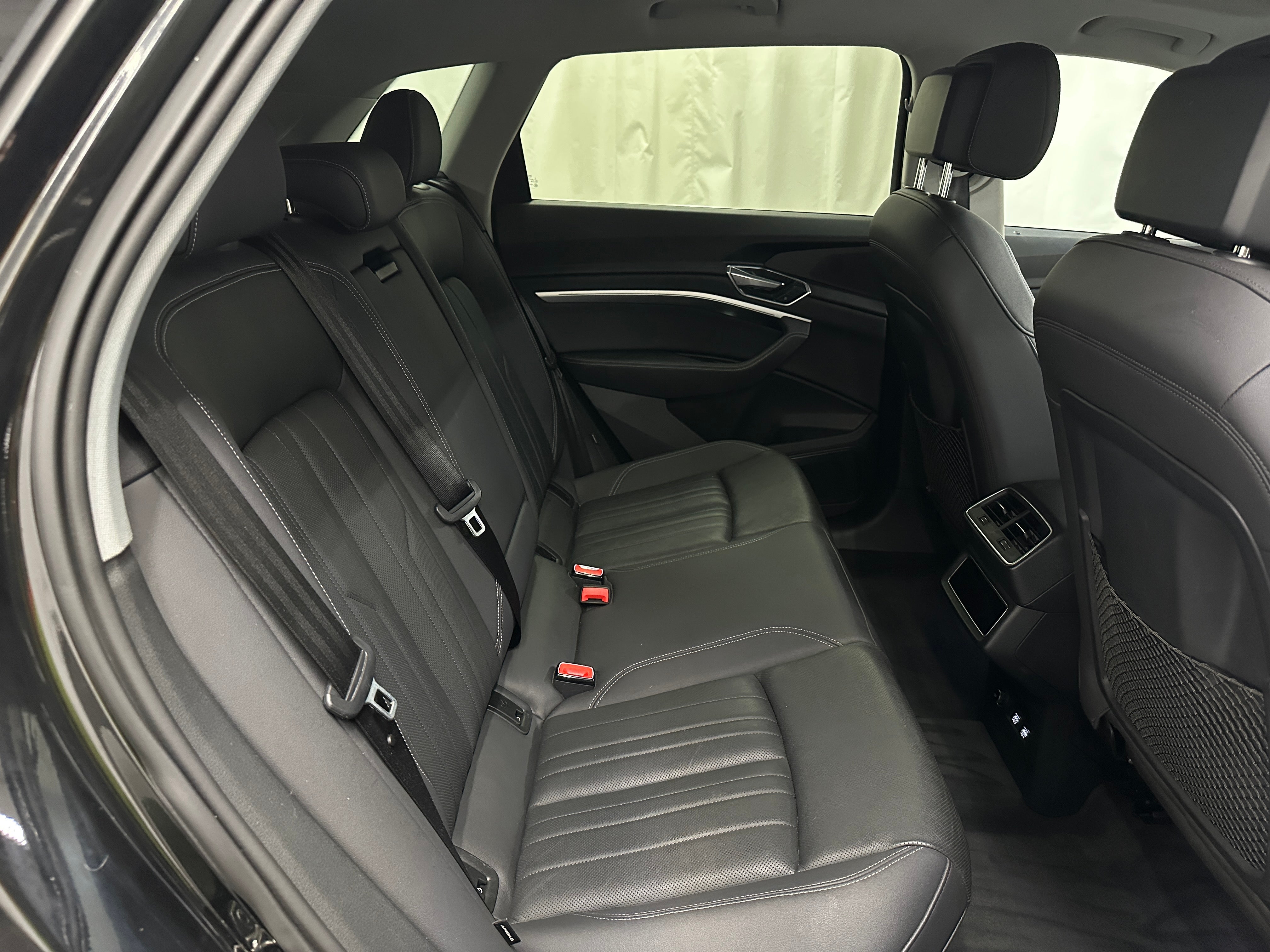 2019 Audi e-tron Premium Plus 5