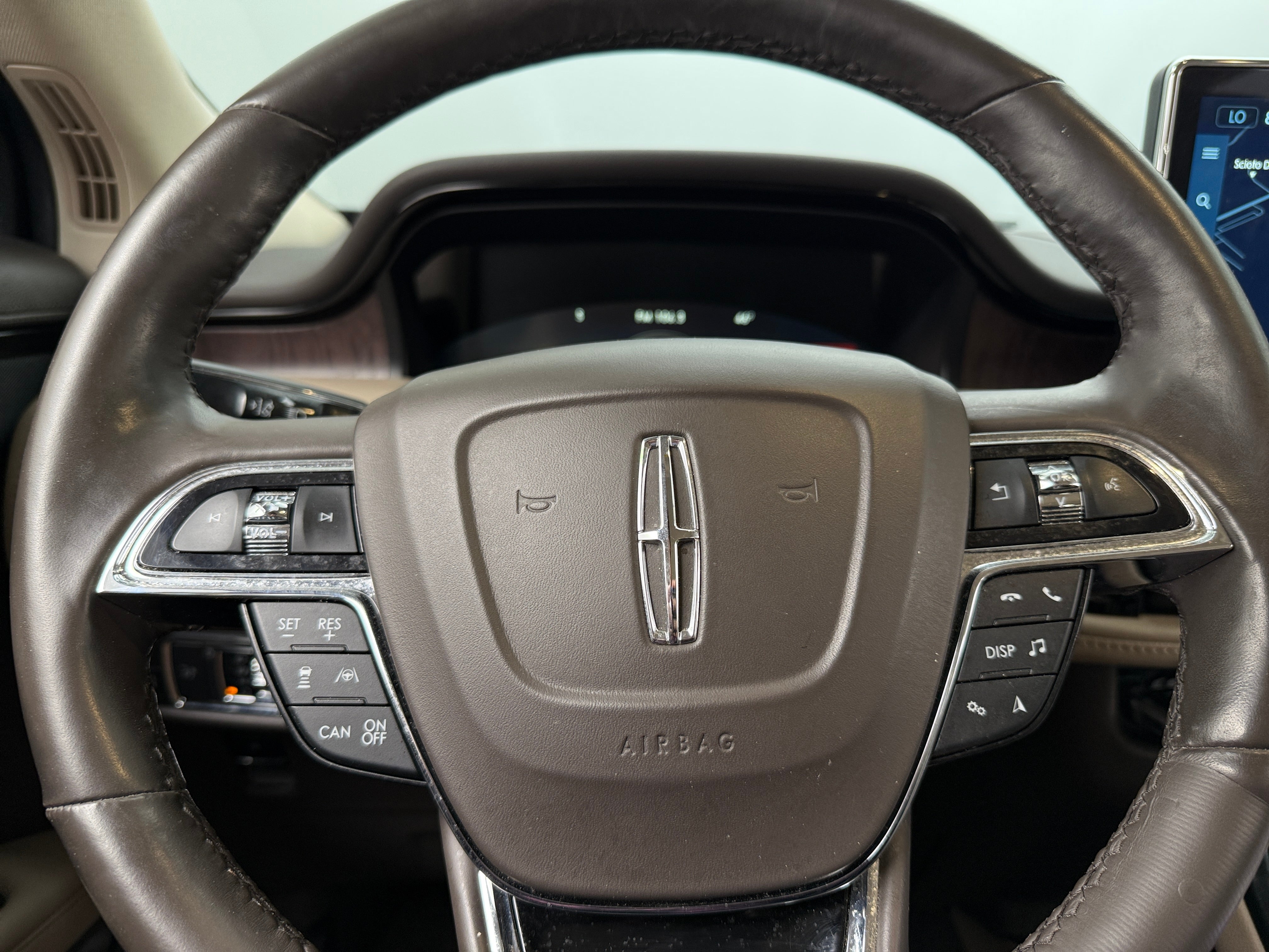 2022 Lincoln Nautilus Reserve 4