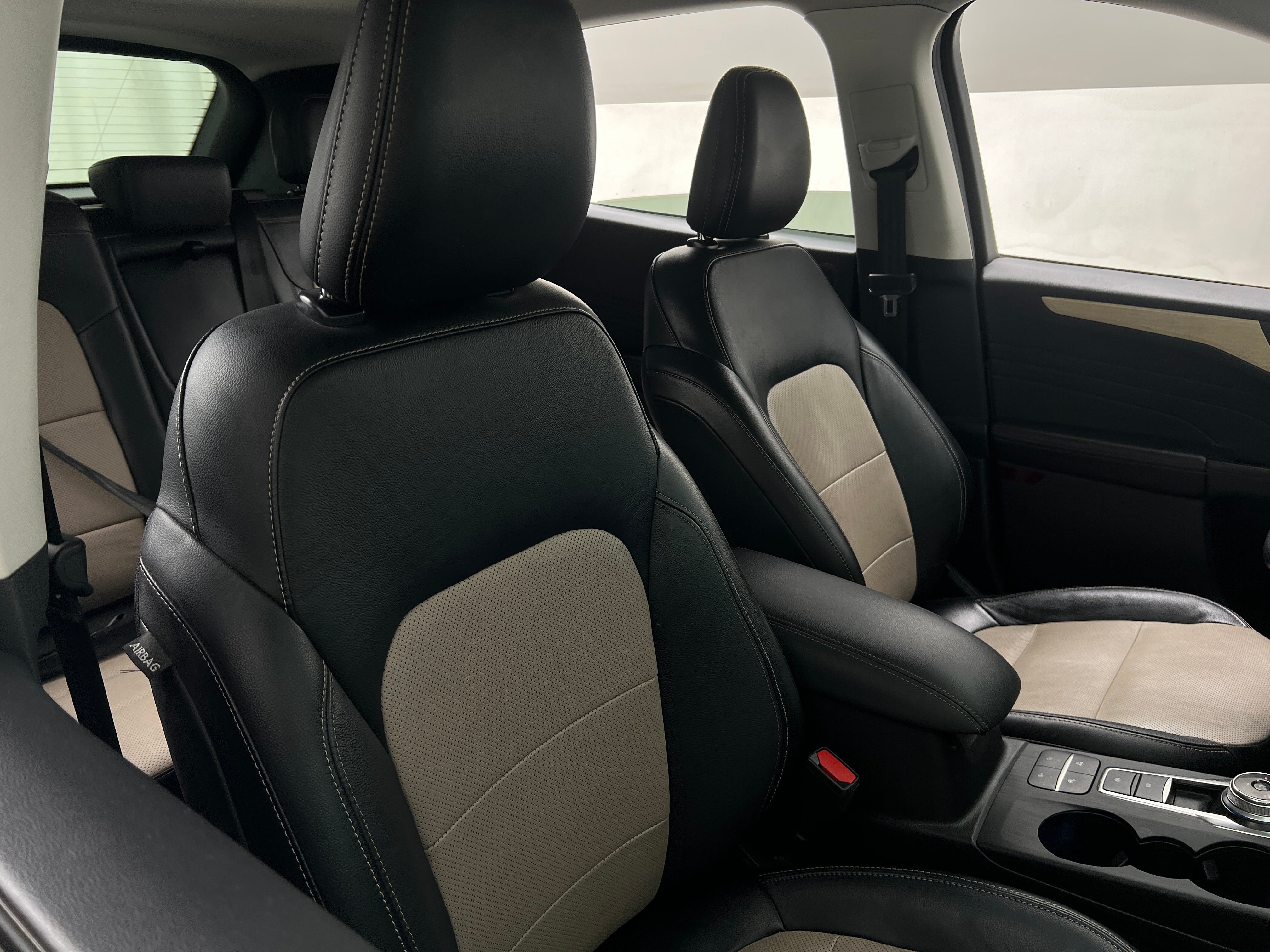 2021 Ford Escape Titanium 2