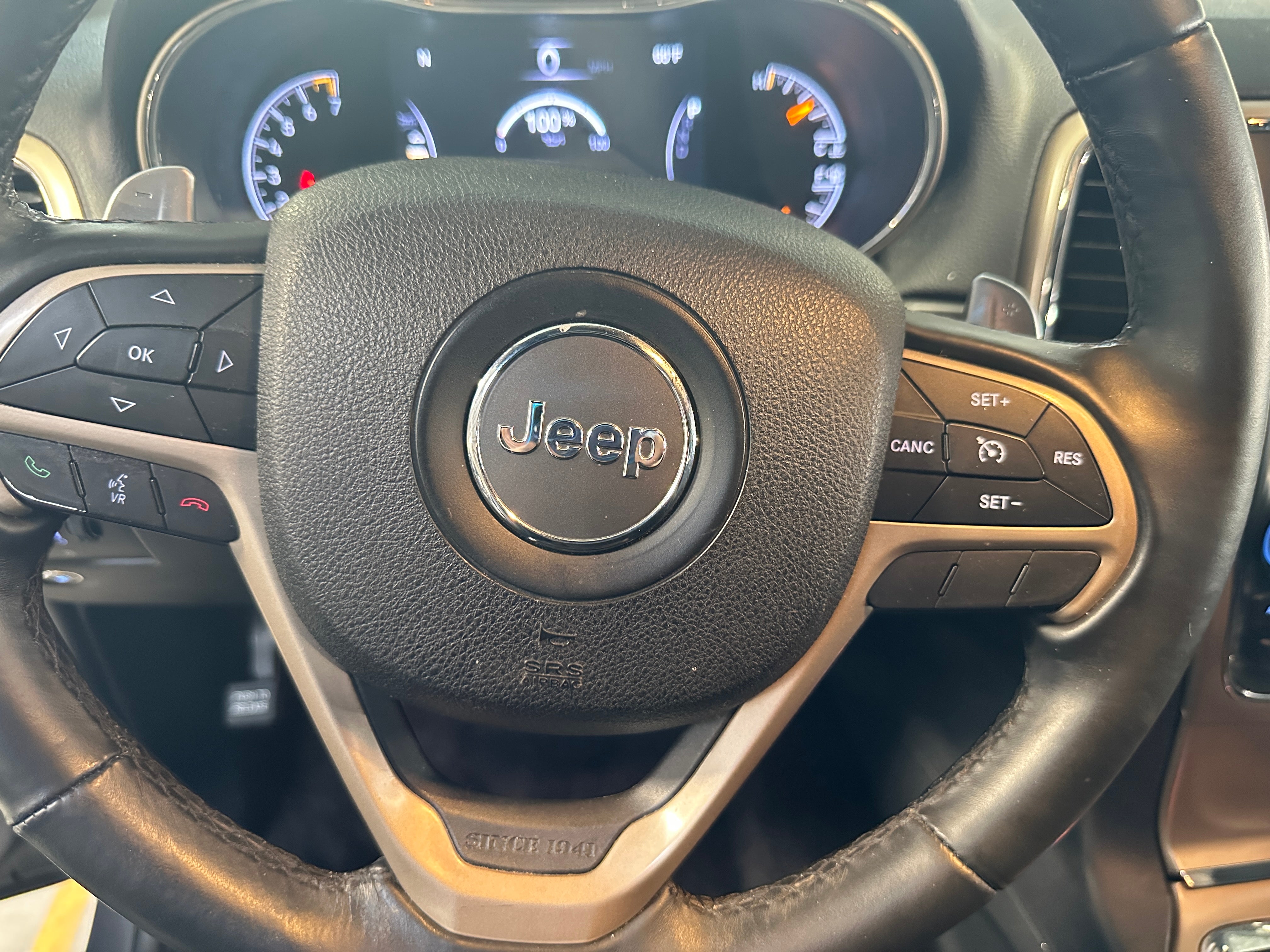 2017 Jeep Grand Cherokee Laredo 5