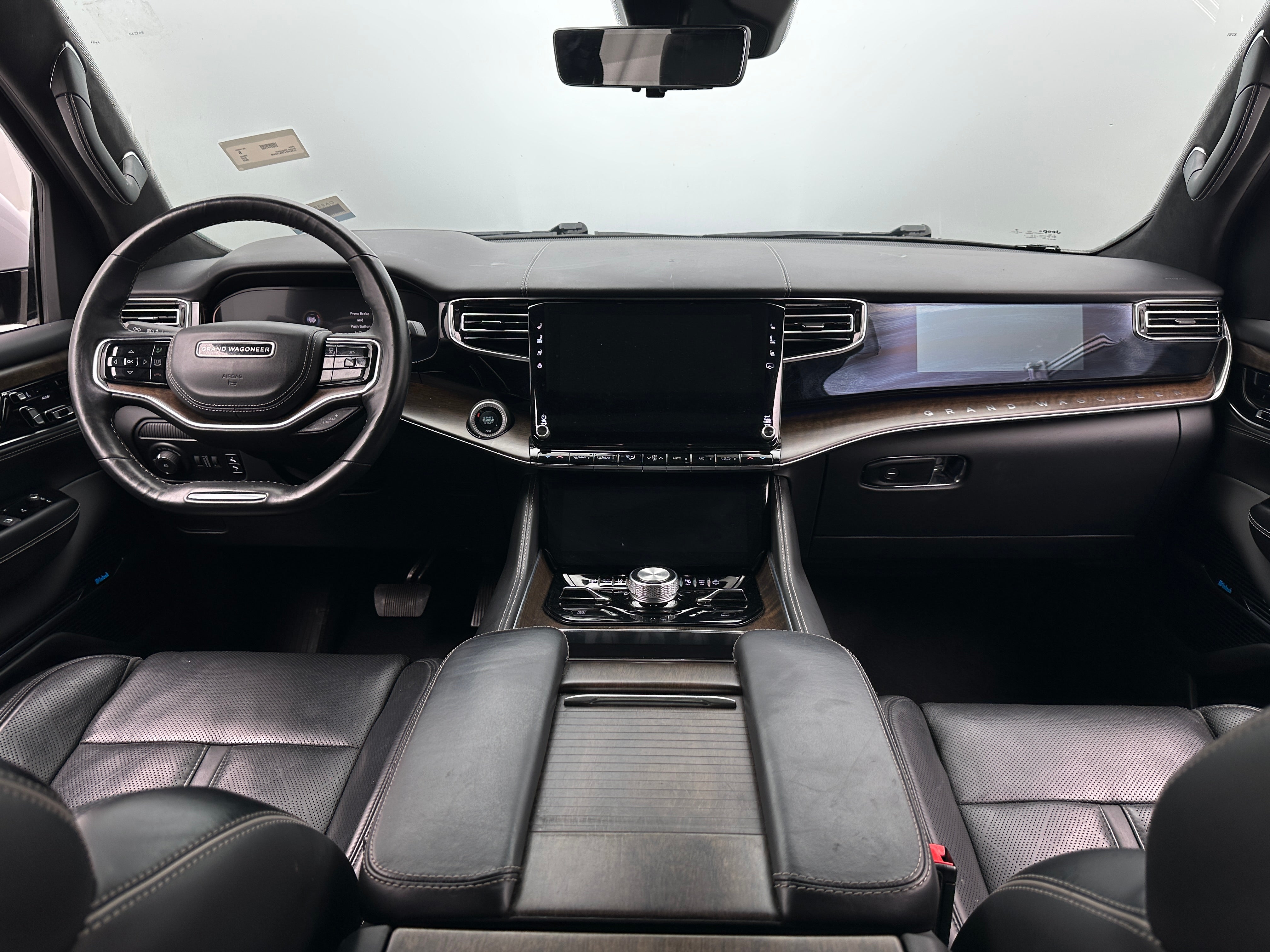 2022 Jeep Grand Wagoneer Series II 2