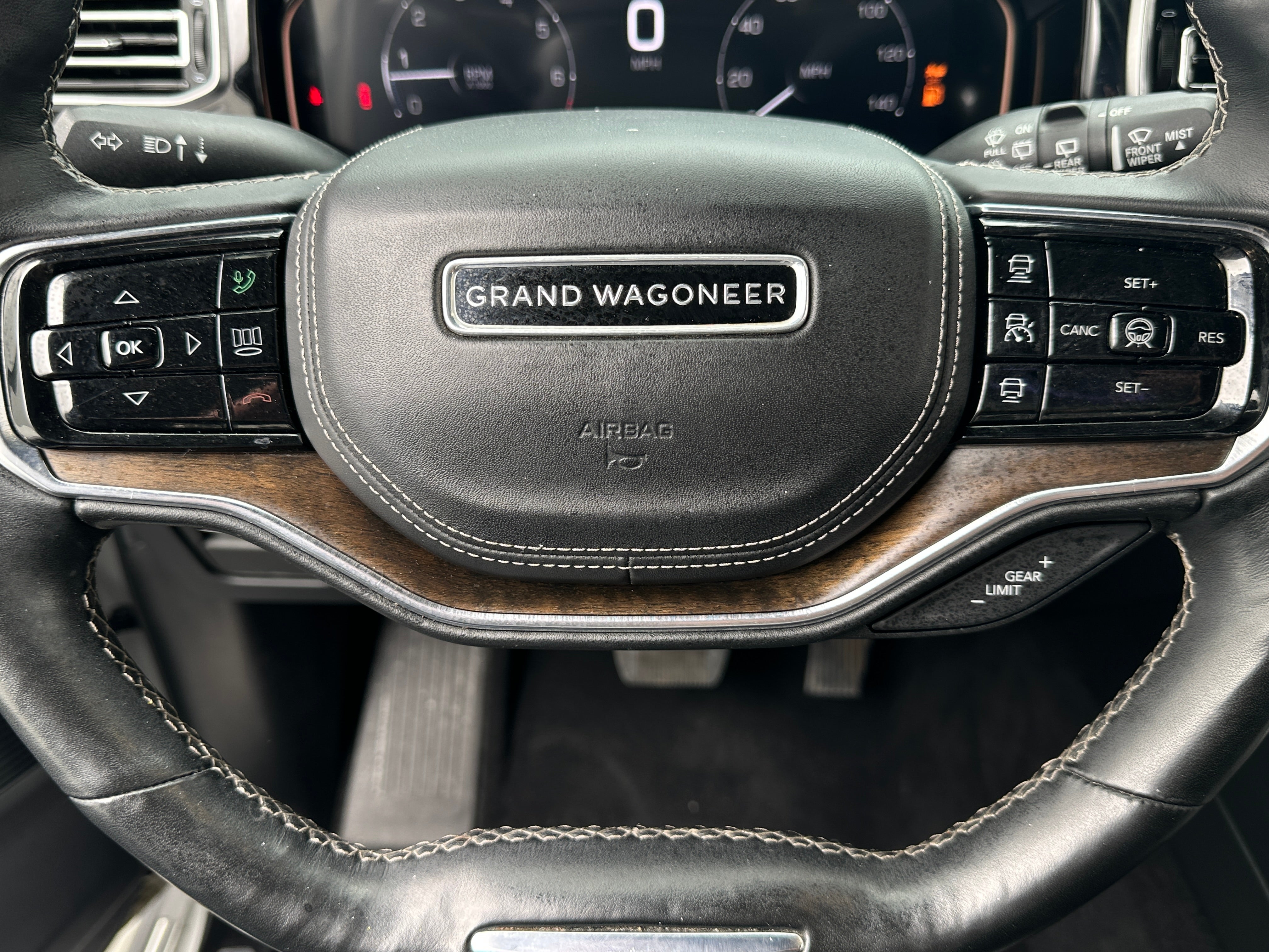 2022 Jeep Grand Wagoneer Series II 4